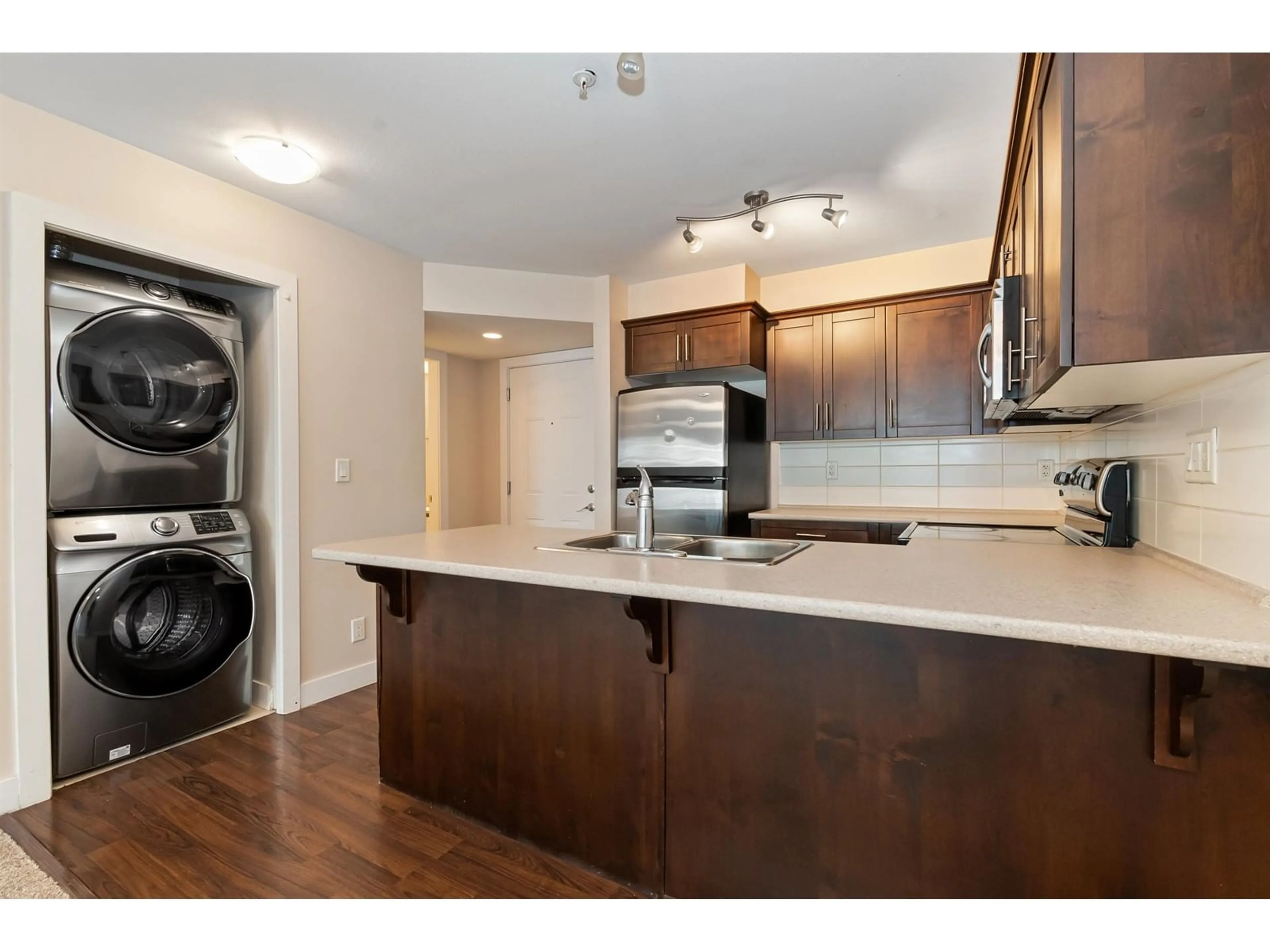 Unknown for 203 - 9422 VICTOR STREET, Chilliwack British Columbia V2P0B8