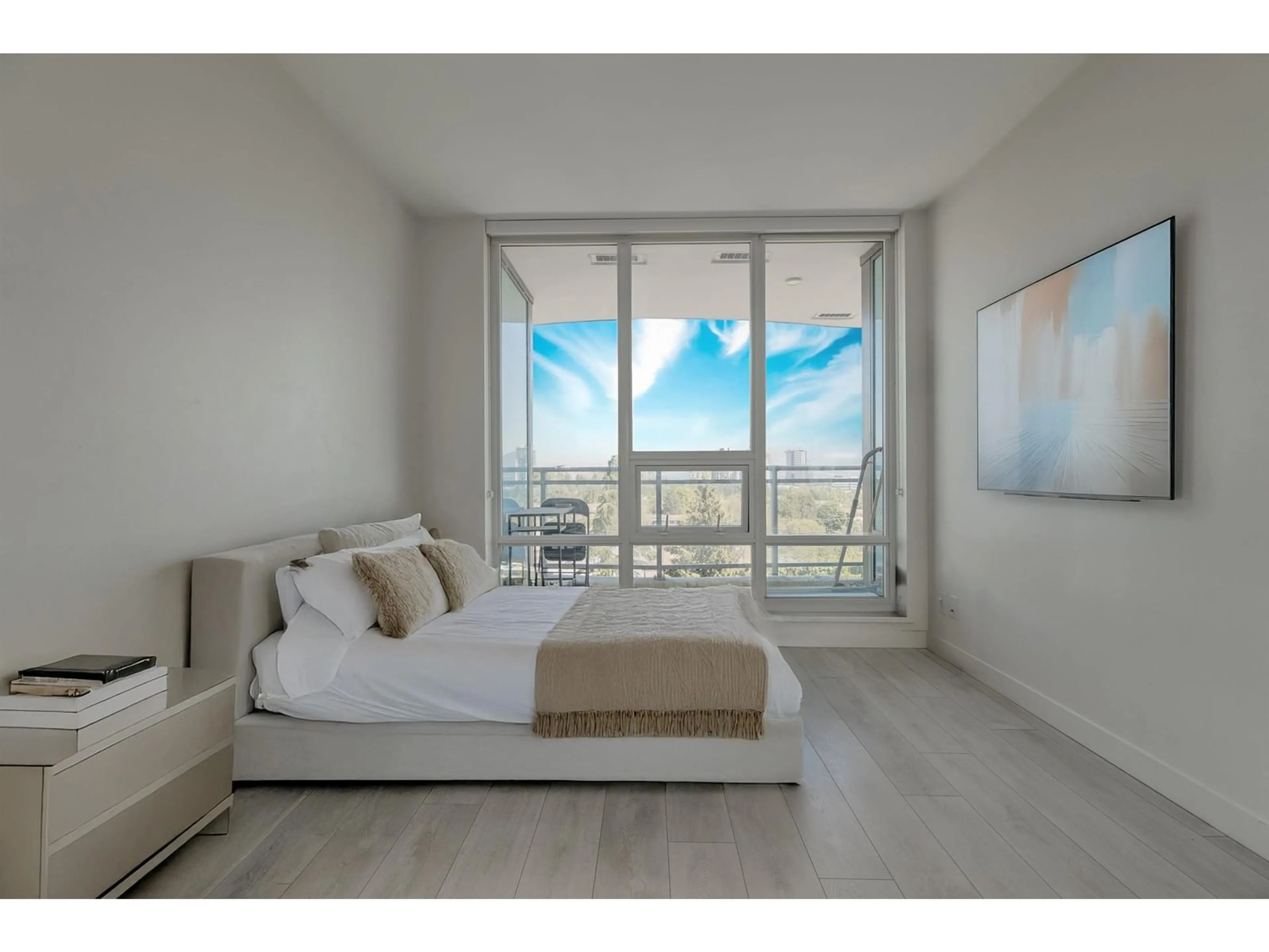 A pic of a room for 802 - 13318 104 AVENUE, Surrey British Columbia V3T0R2