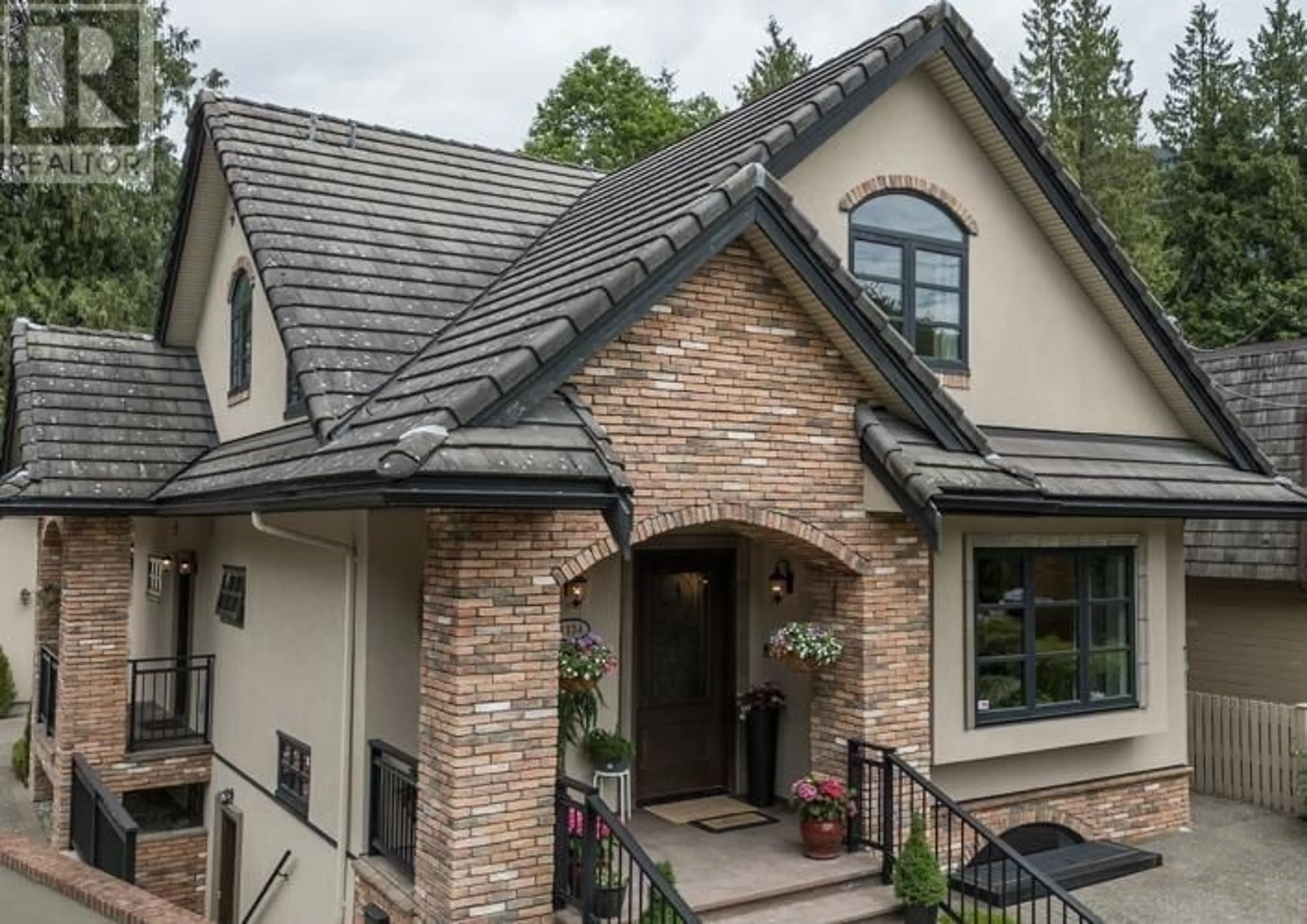 Home with brick exterior material, unknown for 1134 MONTROYAL BOULEVARD, North Vancouver British Columbia V7R2H7