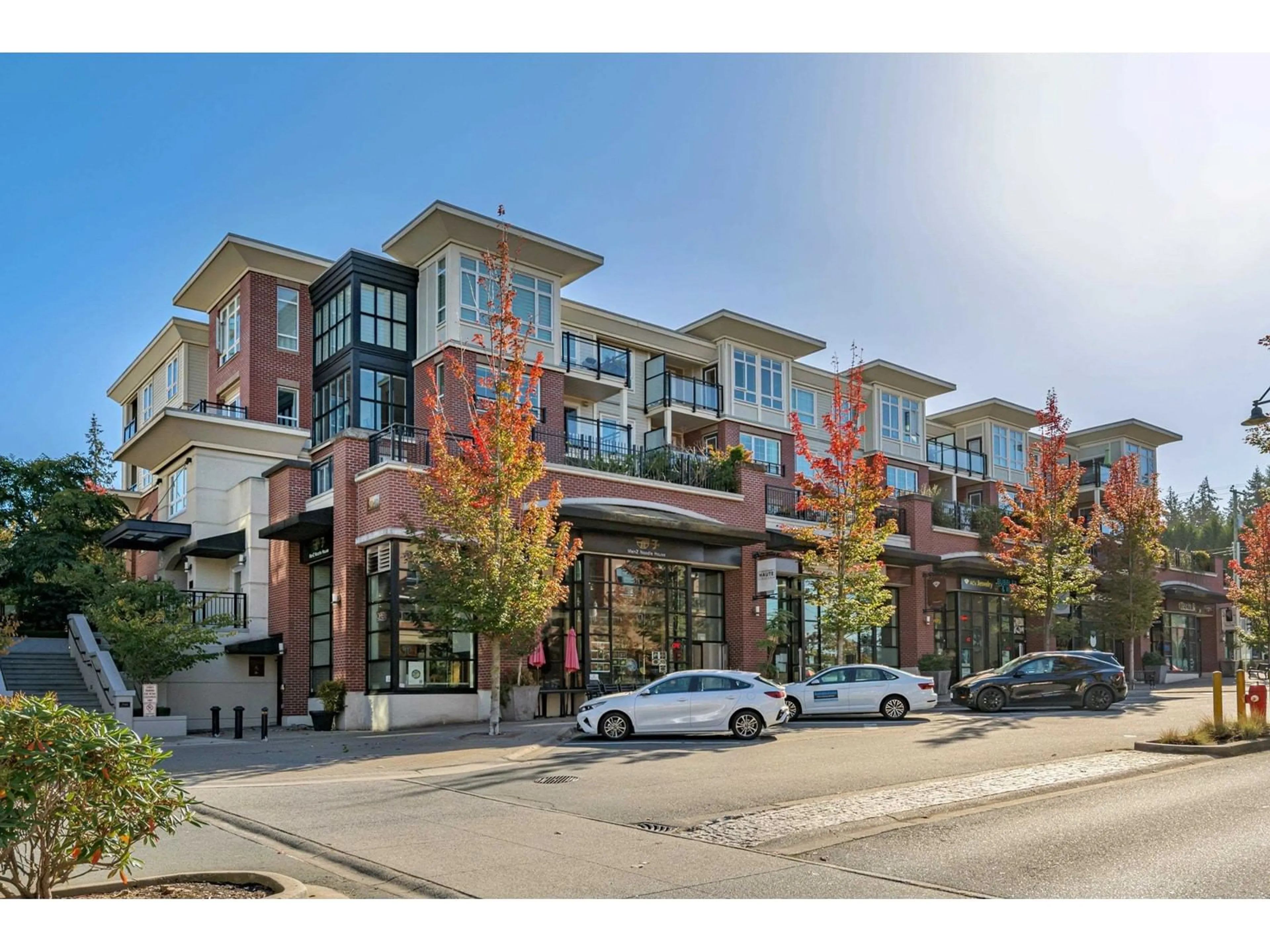 Unknown for 204 - 2940 KING GEORGE, Surrey British Columbia V4P0E4