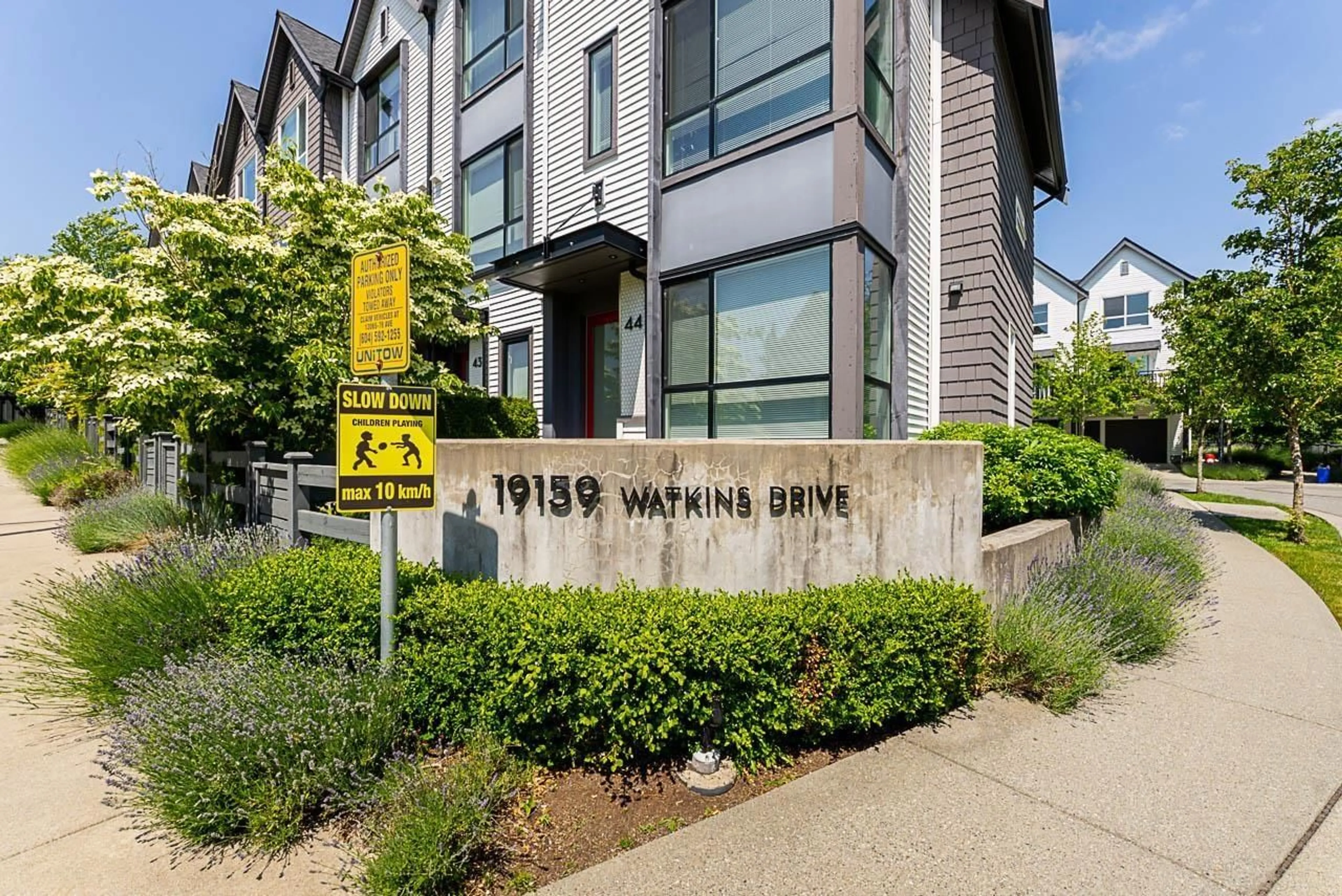 Unknown for 5 - 19159 WATKINS, Surrey British Columbia V4N6P7