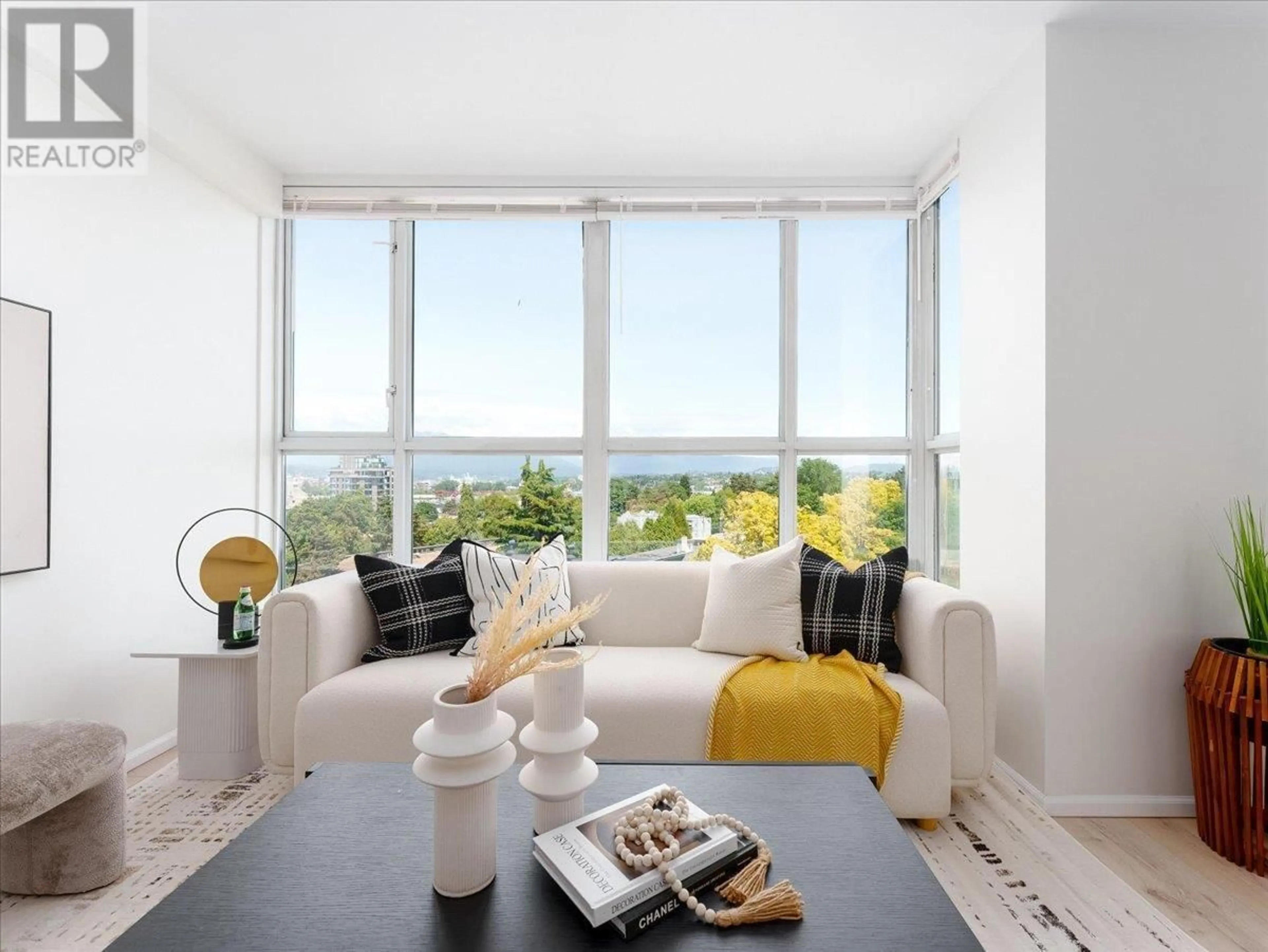 Living room with furniture, unknown for 704 - 288 8TH AVENUE, Vancouver British Columbia V5T4S8