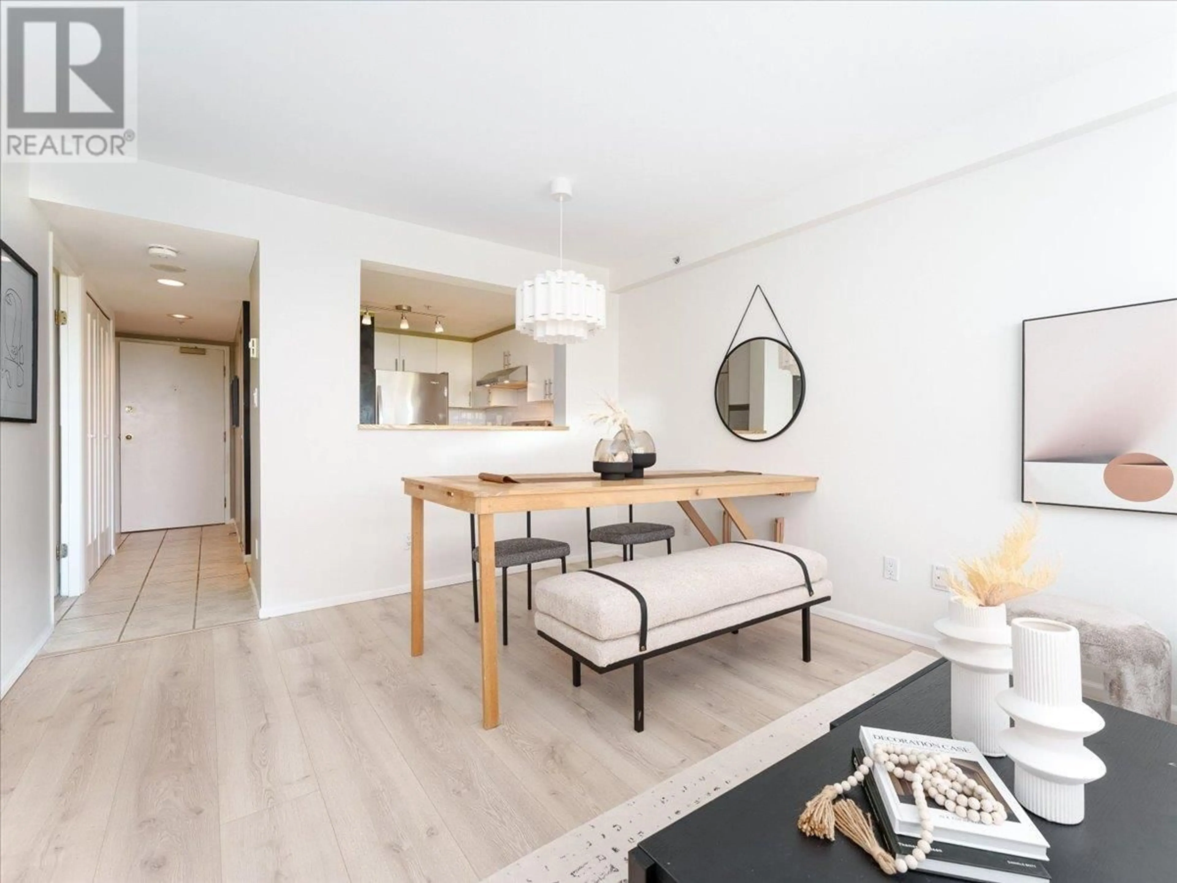 Unknown for 704 - 288 8TH AVENUE, Vancouver British Columbia V5T4S8