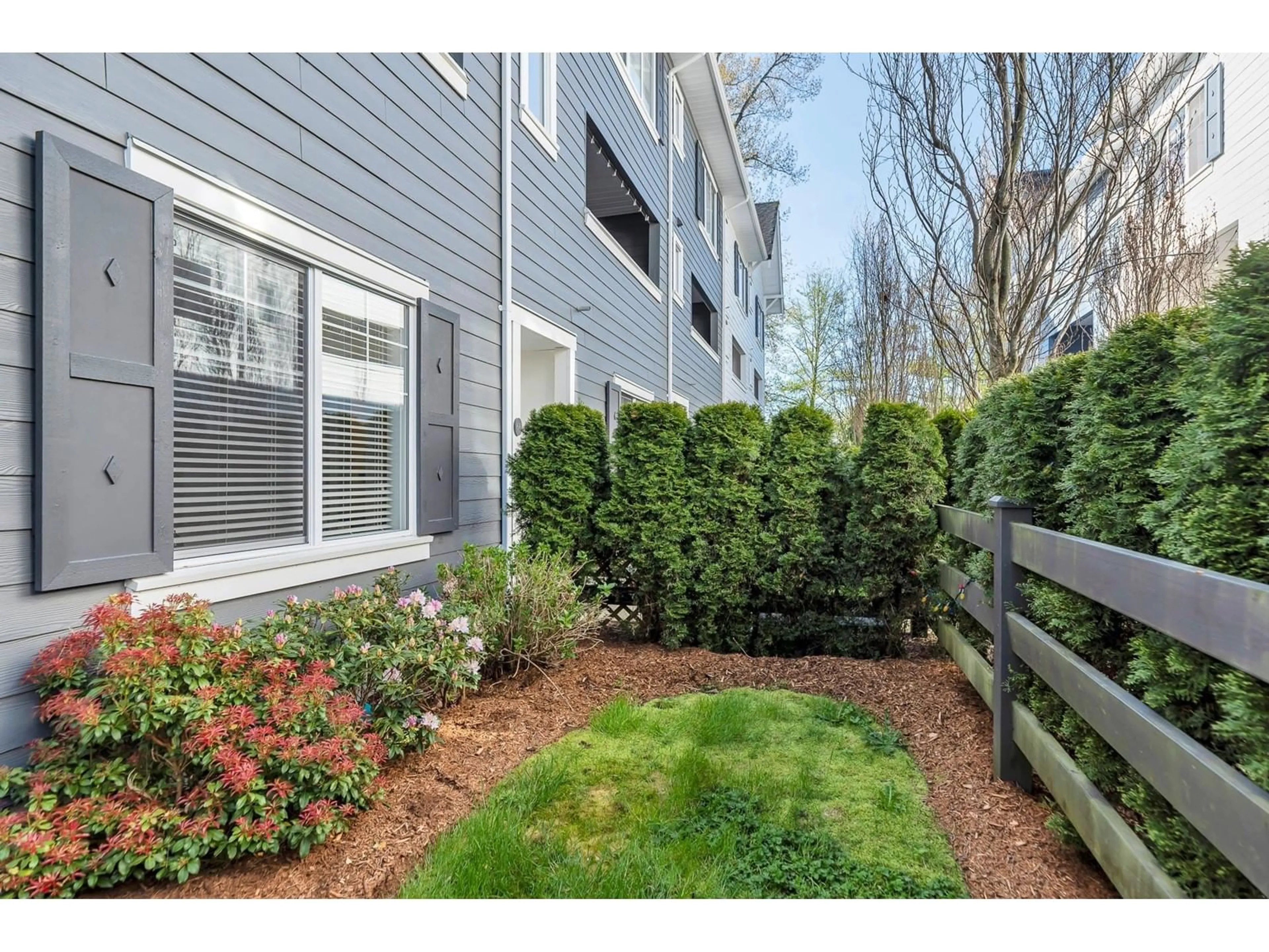 Patio, street for 65 - 158 171, Surrey British Columbia V3Z0X1