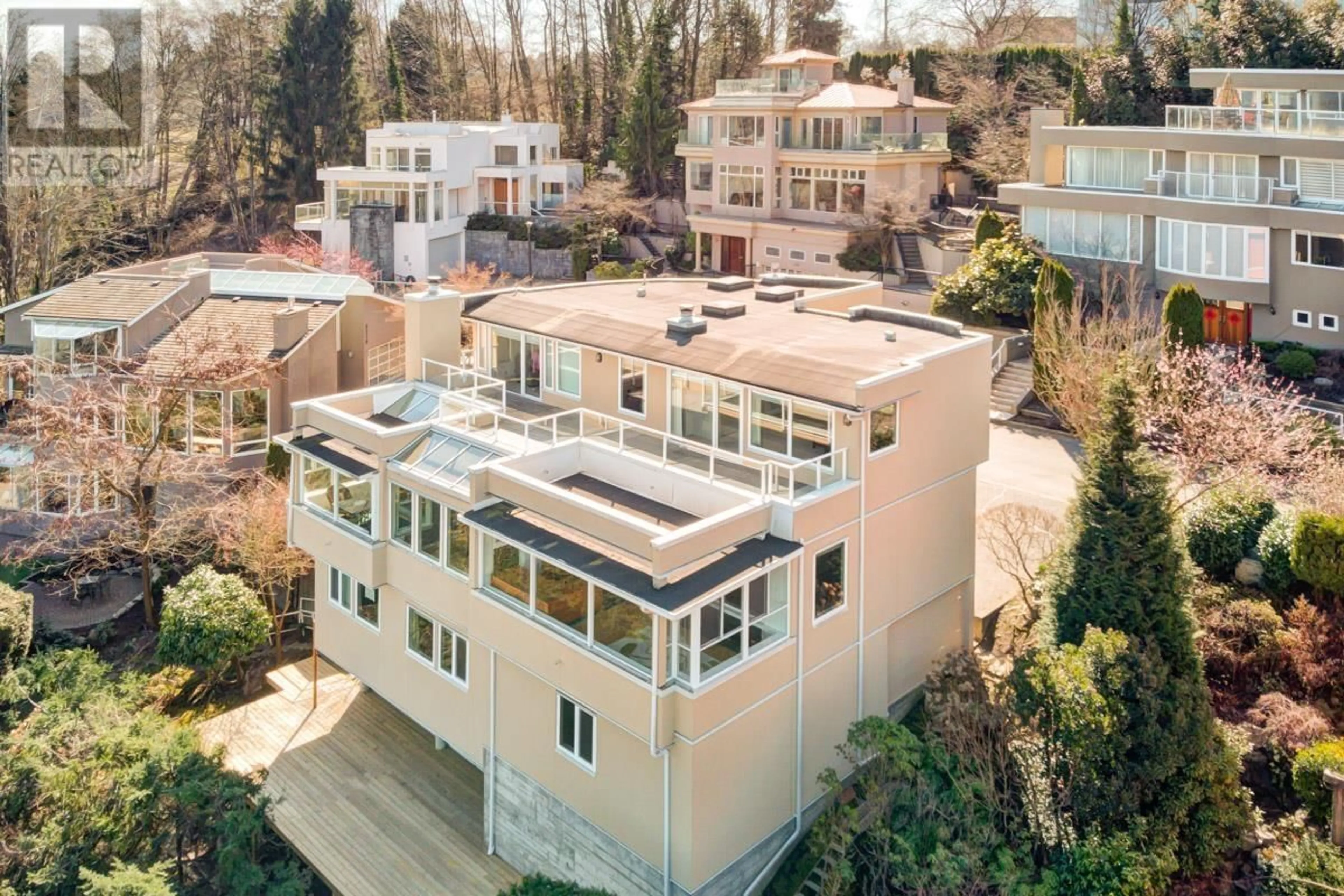 A pic from outside/outdoor area/front of a property/back of a property/a pic from drone, building for 4322 WEST POINT PLACE, Vancouver British Columbia V6R4M9