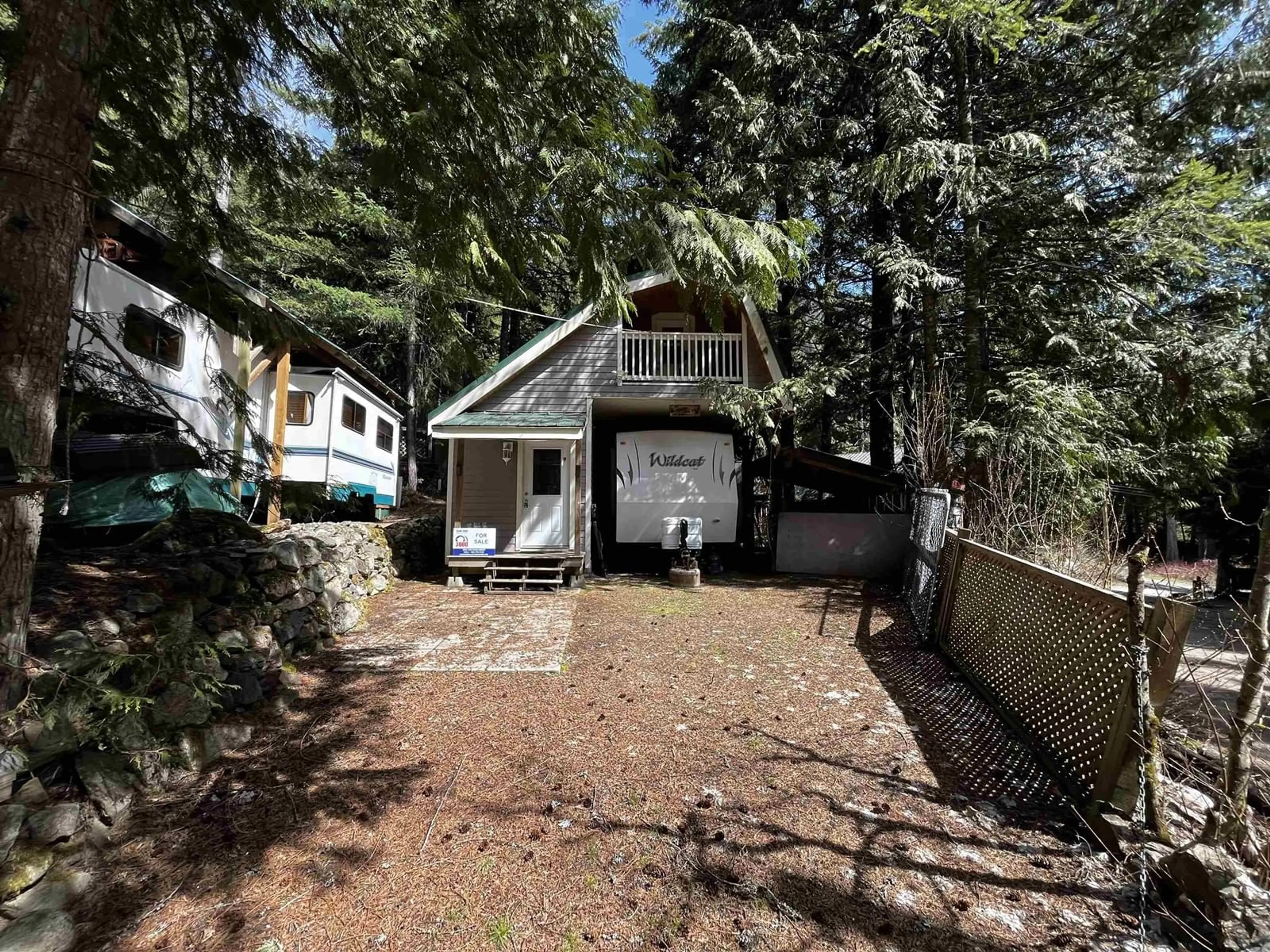 A pic from outside/outdoor area/front of a property/back of a property/a pic from drone, forest/trees view for H44 STRAWBERRY LANE, Hope British Columbia V0X1L5