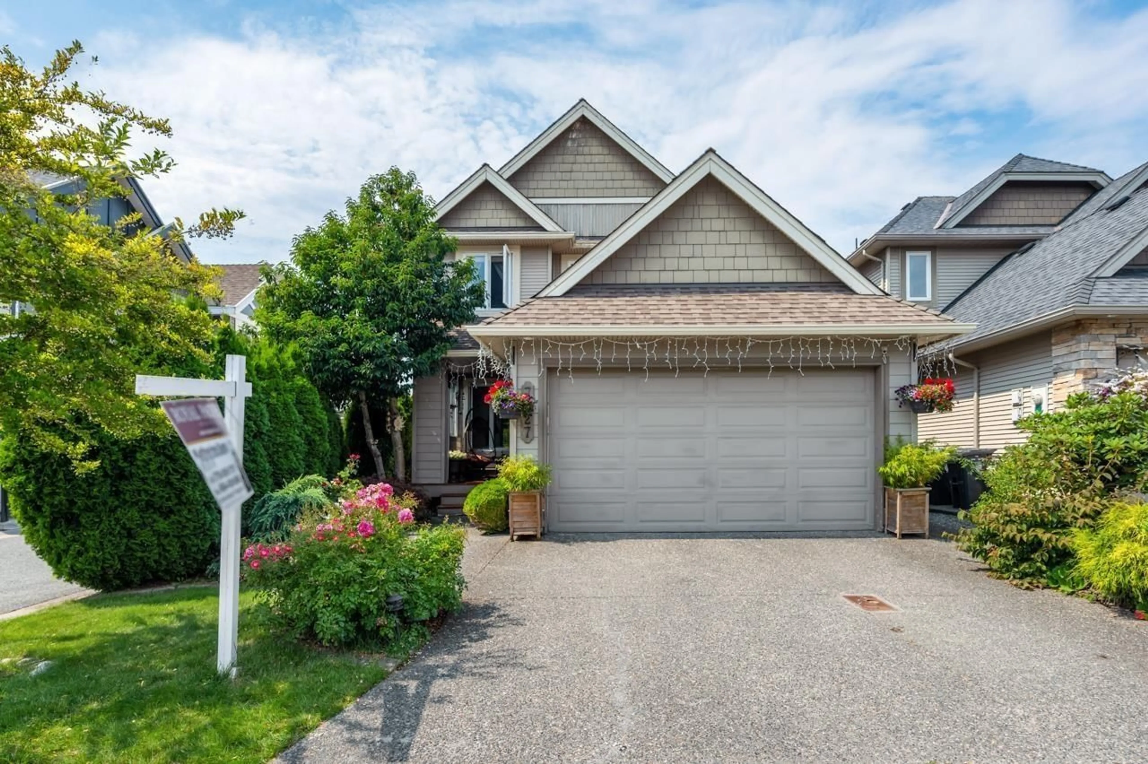 Home with brick exterior material, street for 7227 199A, Langley British Columbia V2Y3J2