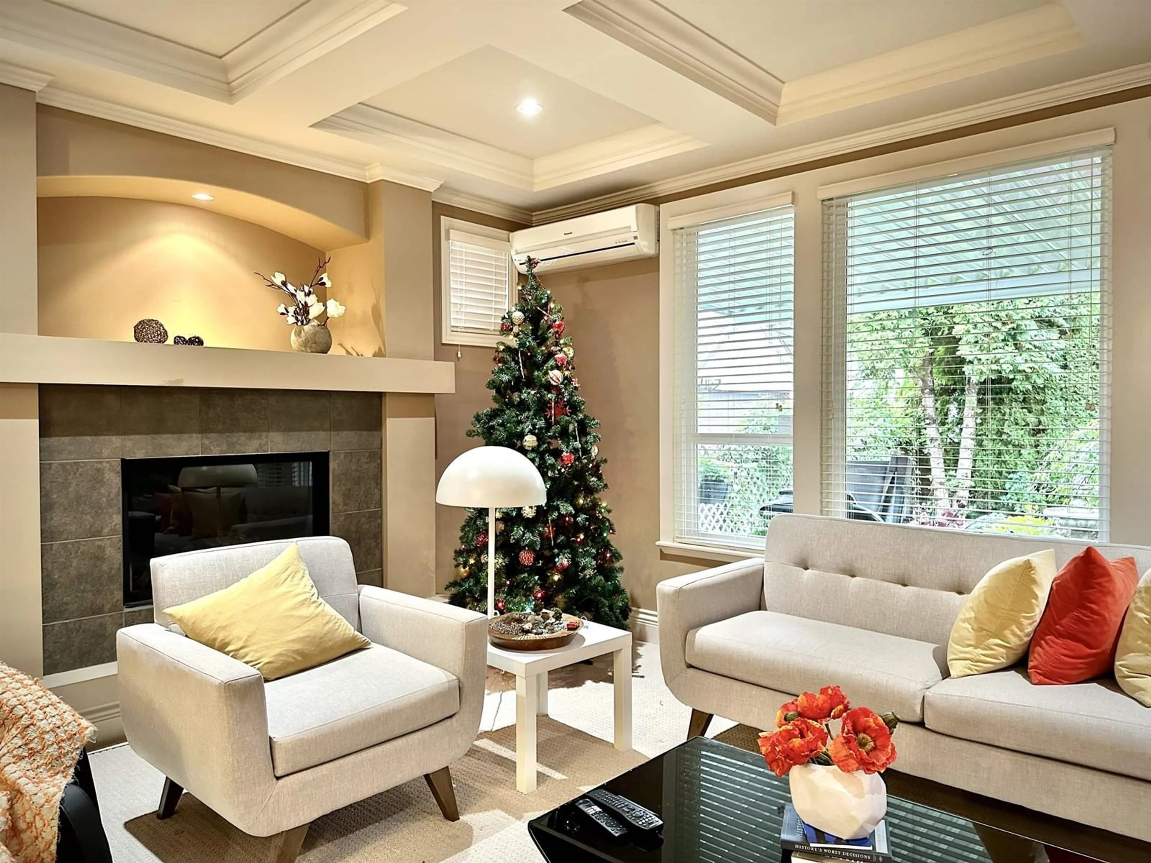 Living room with furniture, unknown for 7227 199A, Langley British Columbia V2Y3J2