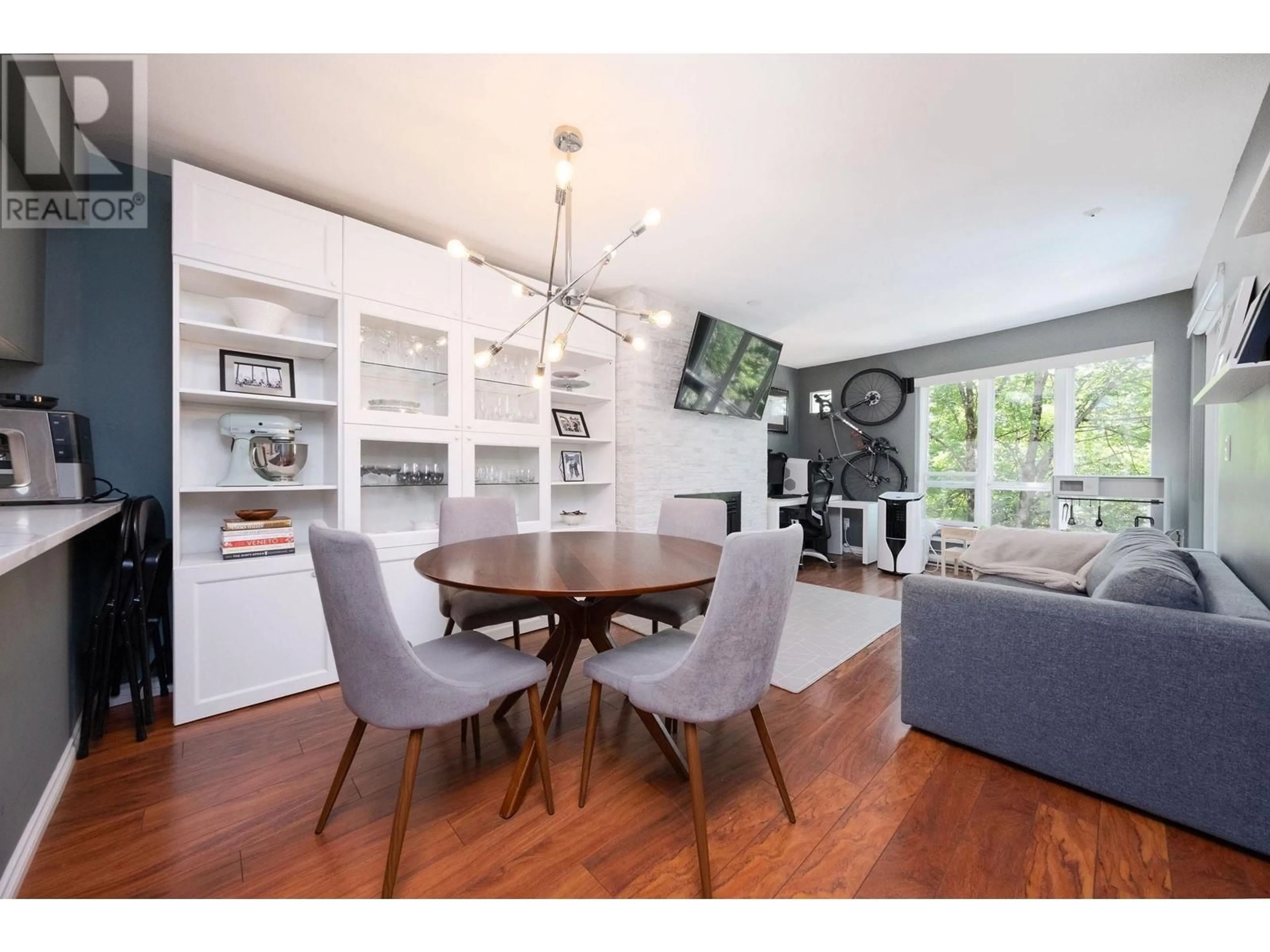 Open concept kitchen, wood/laminate floor for 307 - 2437 WELCHER AVENUE, Port Coquitlam British Columbia V3C1X8