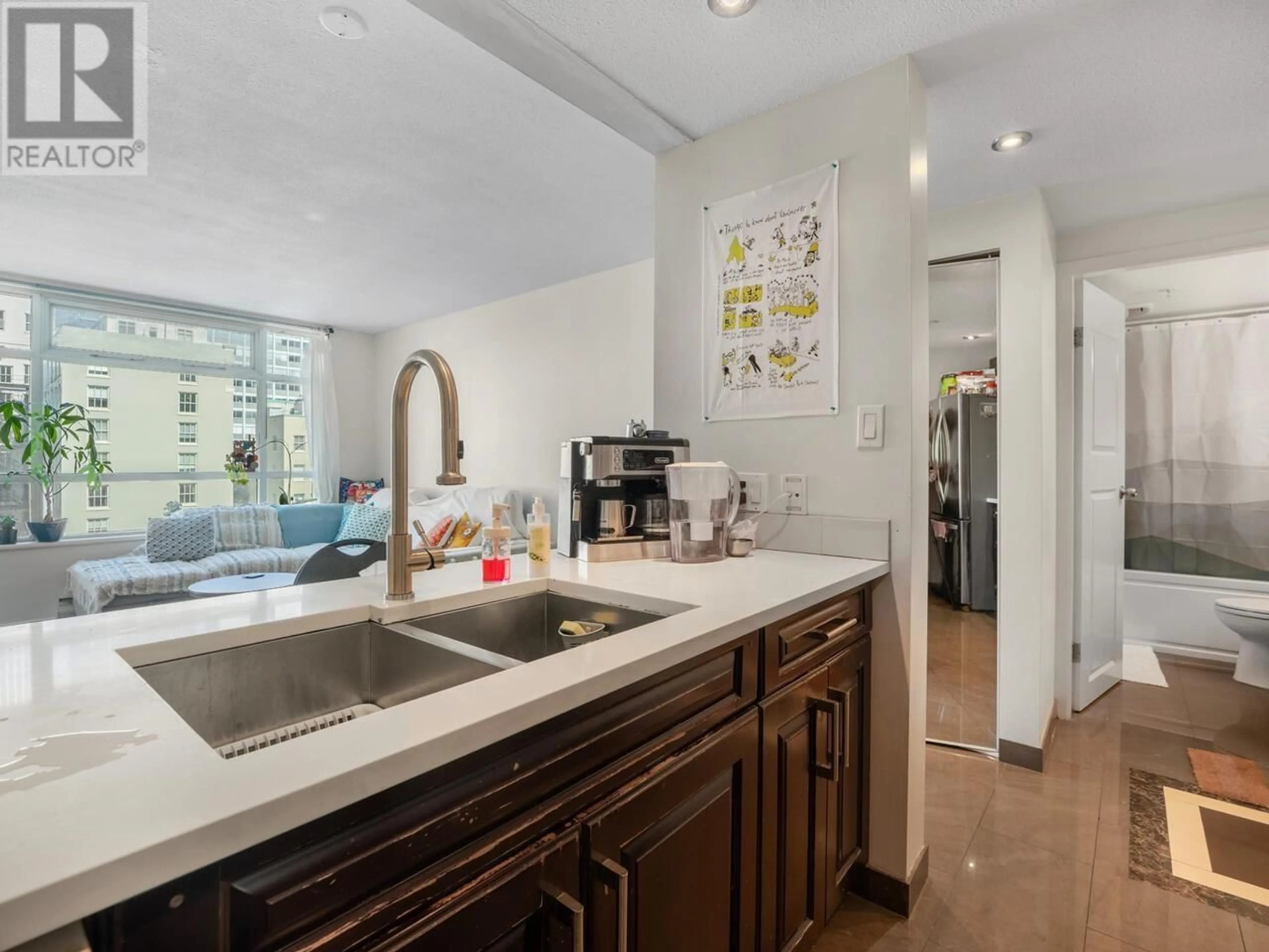 Open concept kitchen, ceramic/tile floor for 803 - 438 SEYMOUR STREET, Vancouver British Columbia V6B6H4