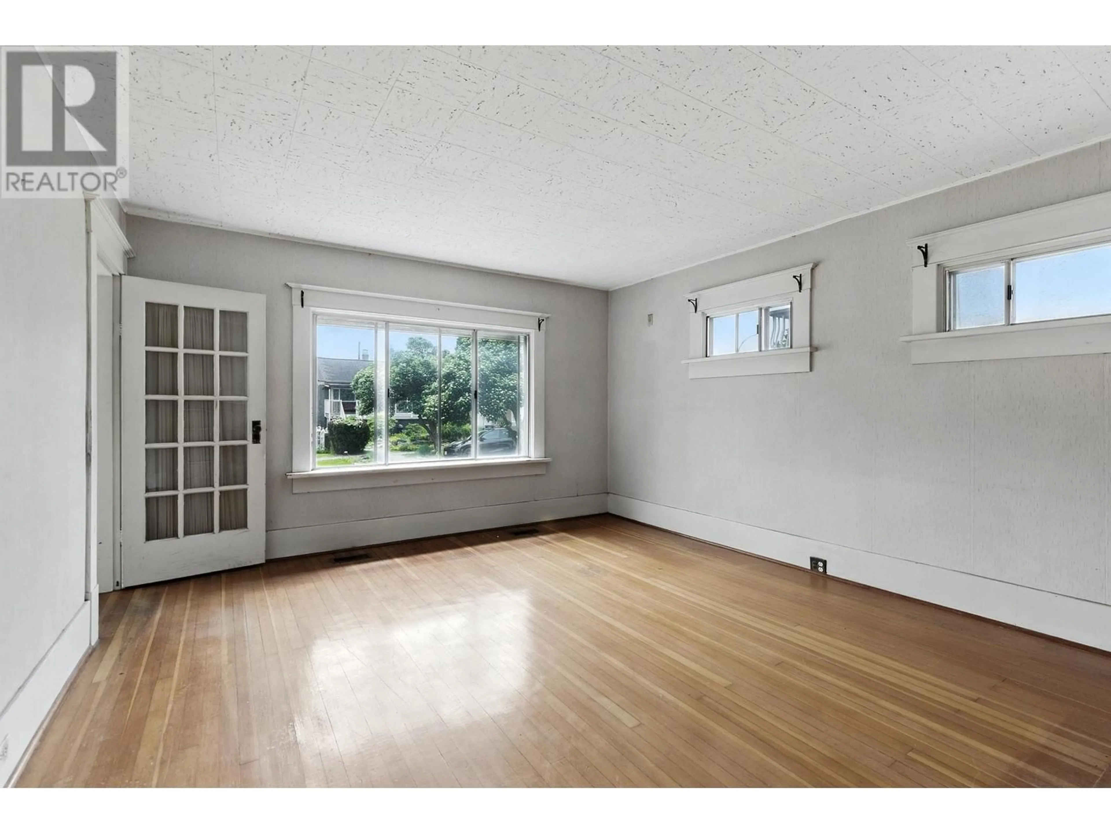A pic of a room for 2541 2ND AVENUE, Vancouver British Columbia V5M1C7