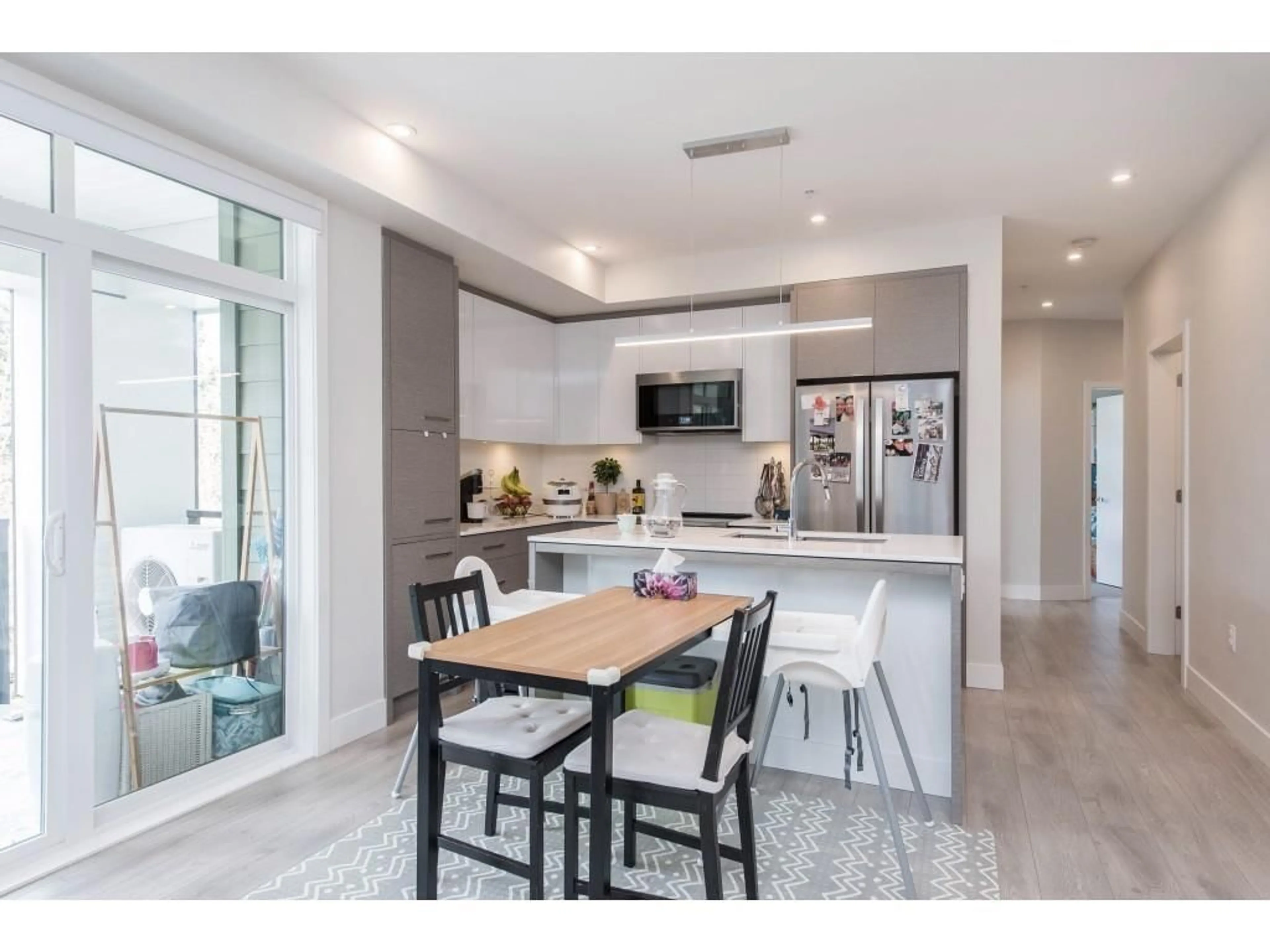 Open concept kitchen, unknown for 310 - 45510 MARKET WAY, Chilliwack British Columbia V2R6E1