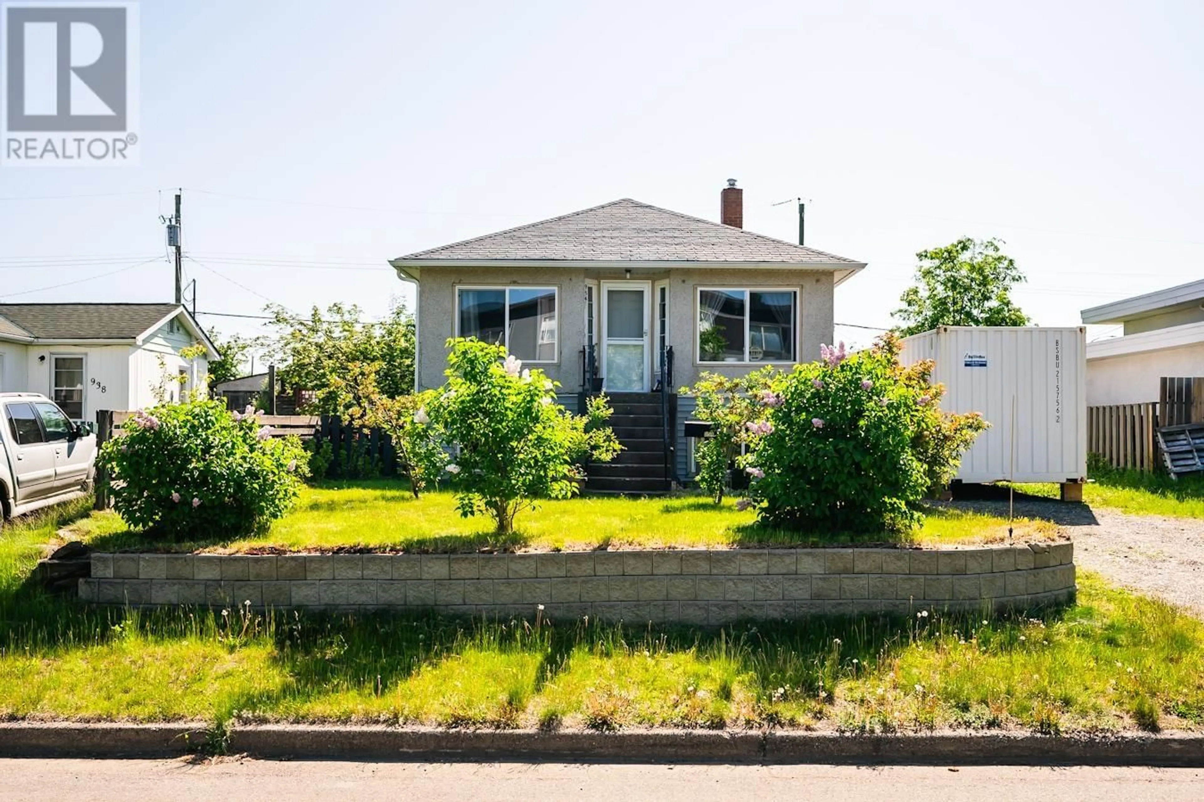 Home with vinyl exterior material, street for 954 IRWIN STREET, Prince George British Columbia V2M2X9