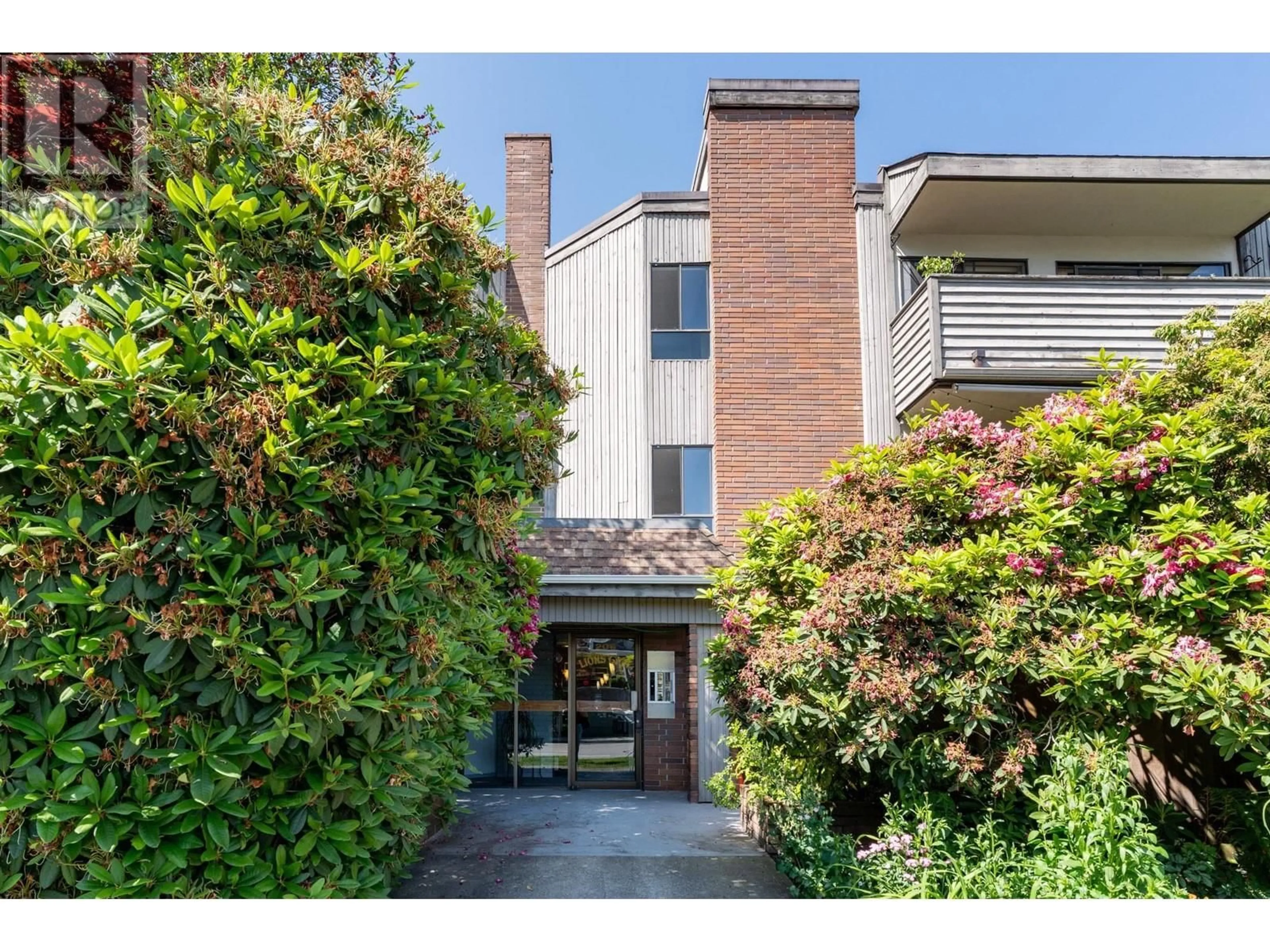 Unknown for 107 - 206 15TH STREET, North Vancouver British Columbia V7L2R3