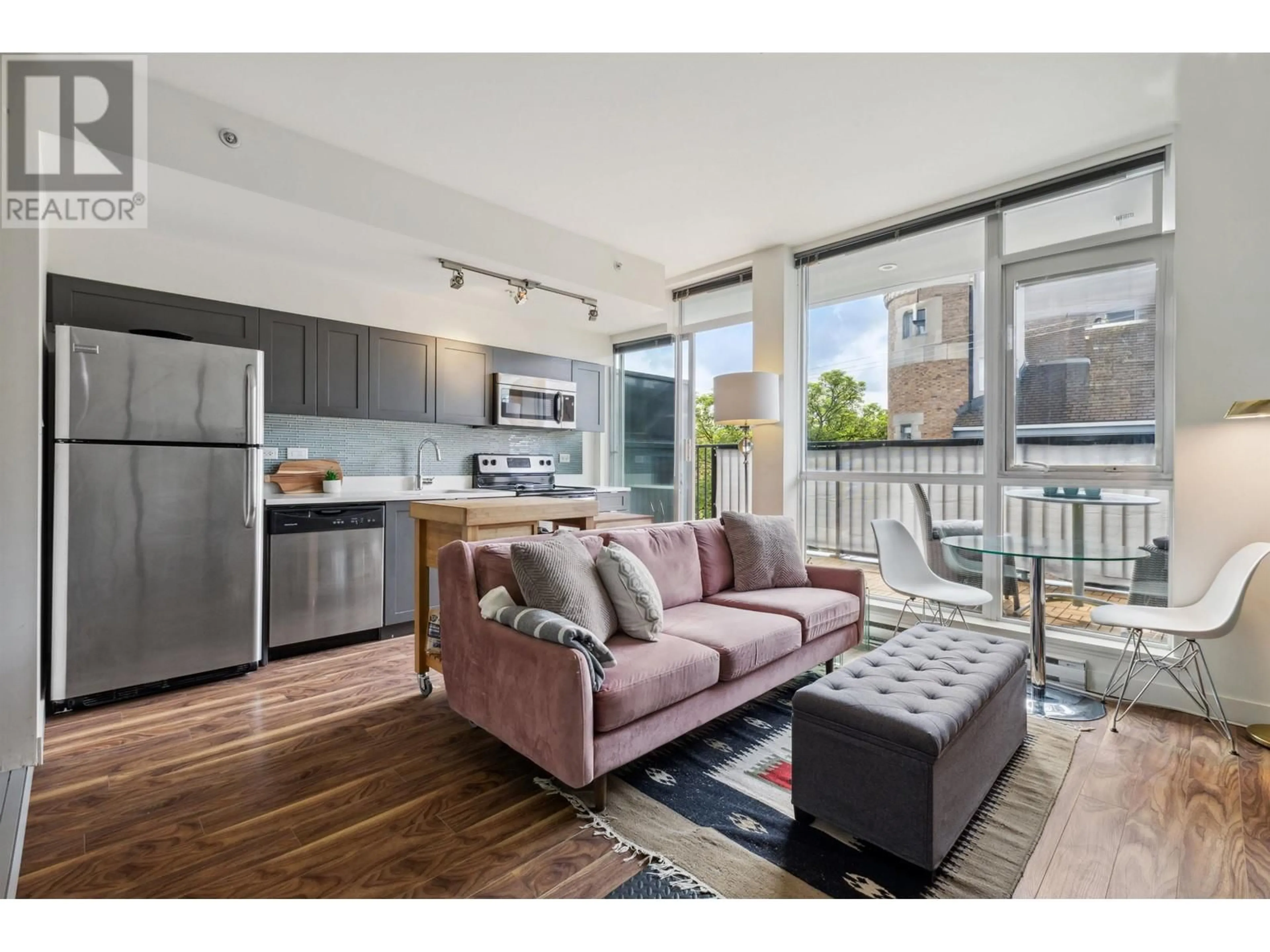 Open concept kitchen, unknown for 401 - 2511 QUEBEC STREET, Vancouver British Columbia V5T0B6