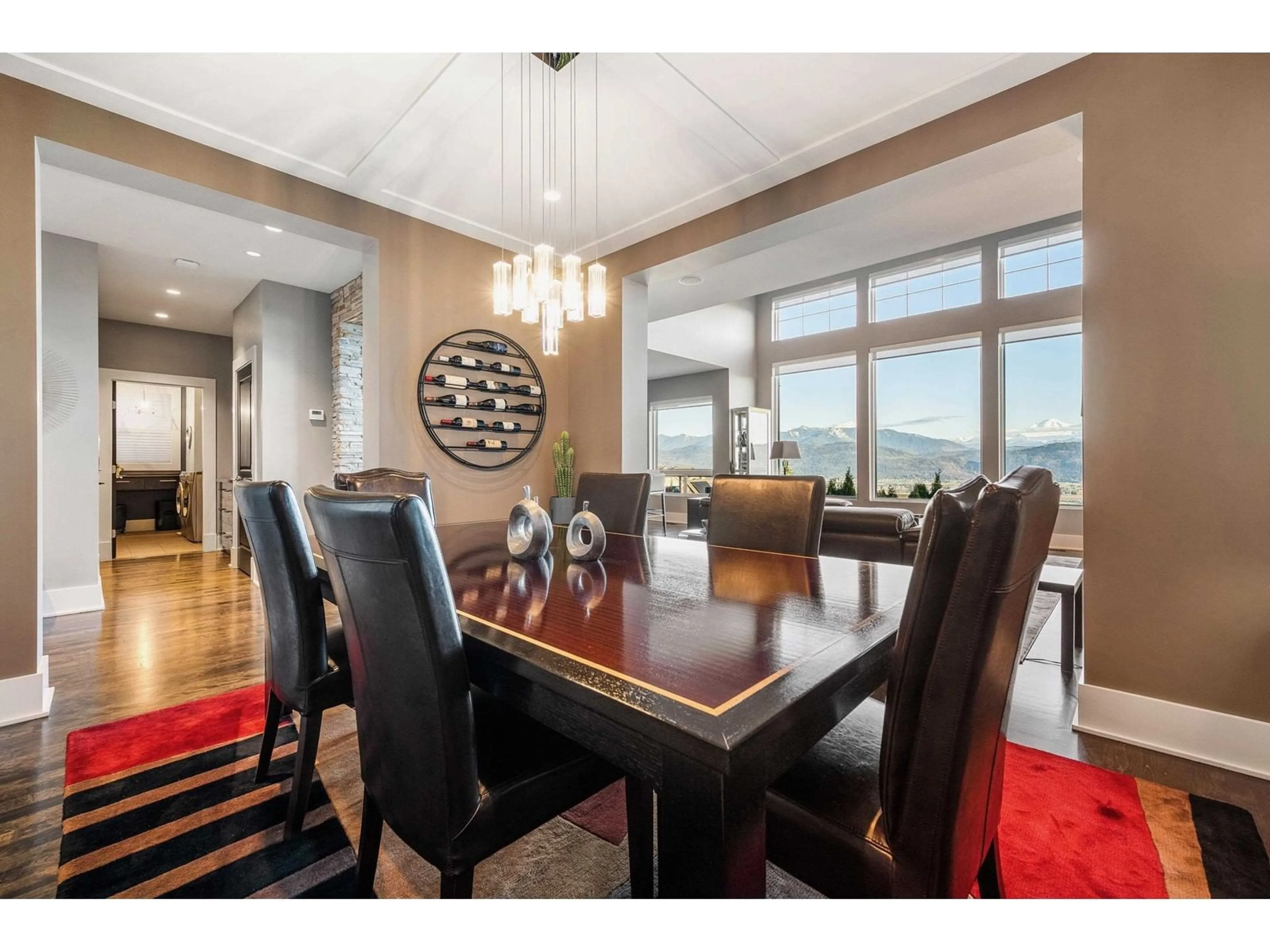 Dining room, wood/laminate floor for 2605 EAGLE MOUNTAIN, Abbotsford British Columbia V3G0B1