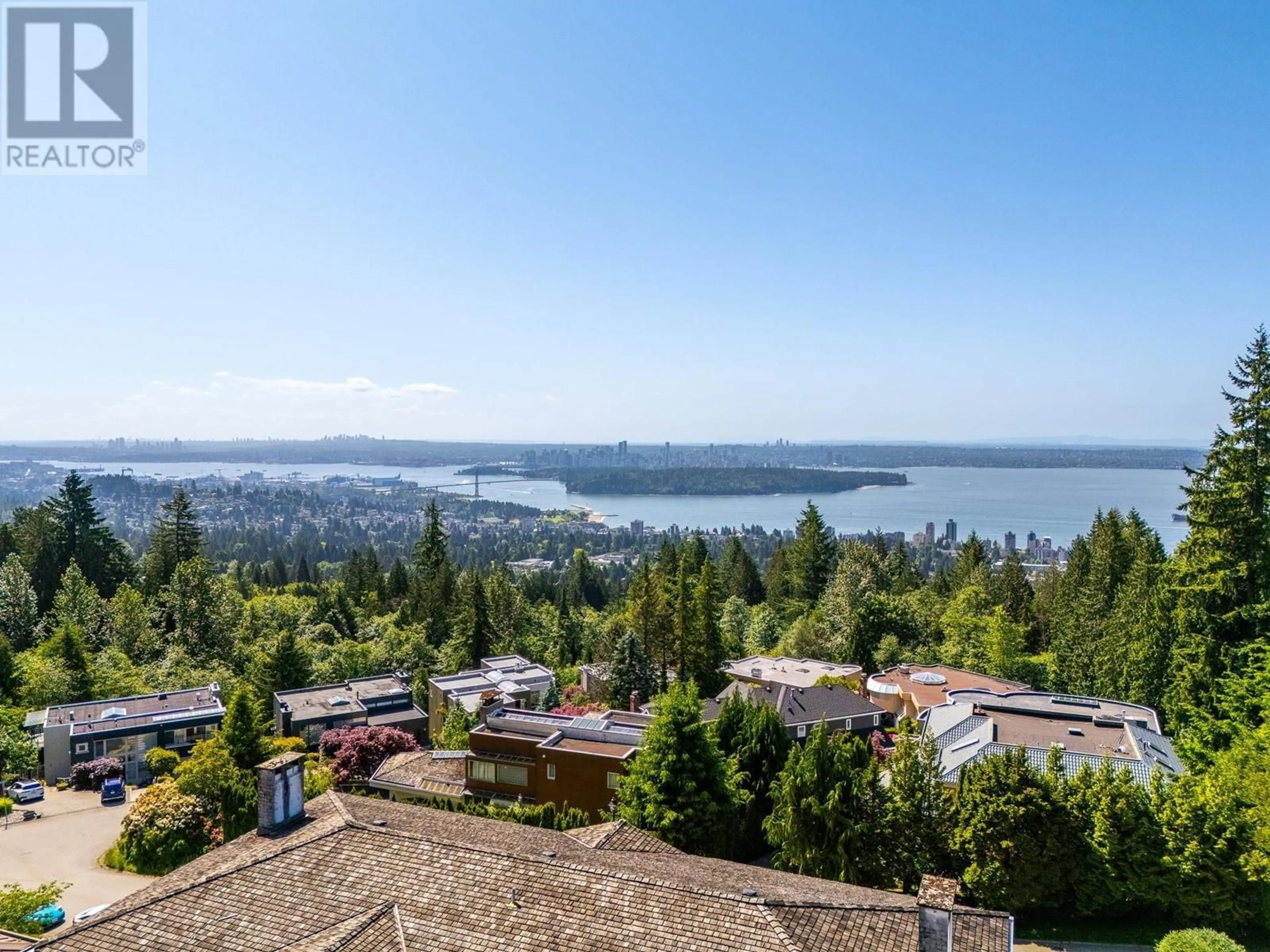 A pic from outside/outdoor area/front of a property/back of a property/a pic from drone, water/lake/river/ocean view for 2585 WESTHILL WAY, West Vancouver British Columbia V7S3E4