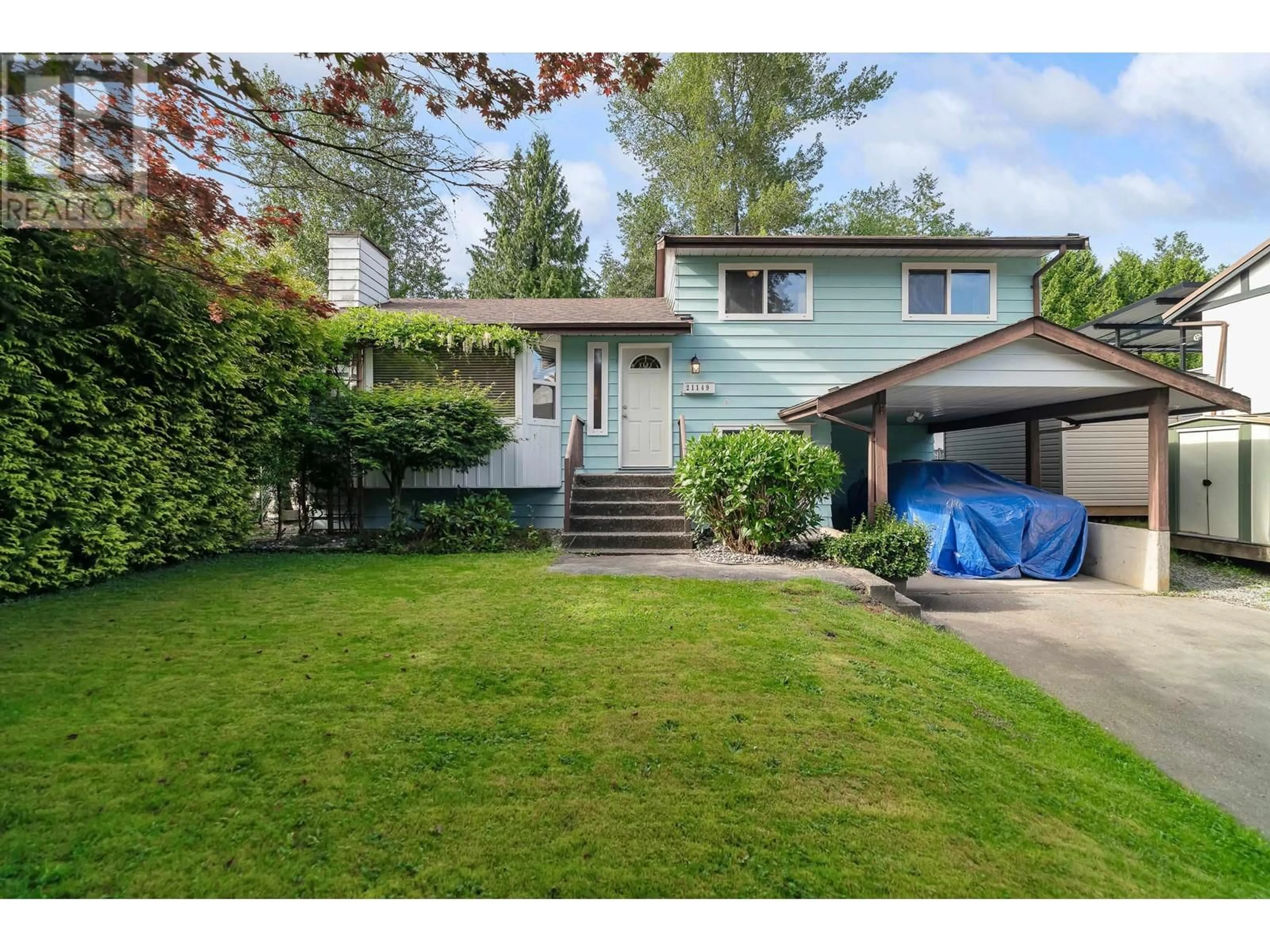 Home with vinyl exterior material, street for 21149 GLENWOOD AVENUE, Maple Ridge British Columbia V2X8L1