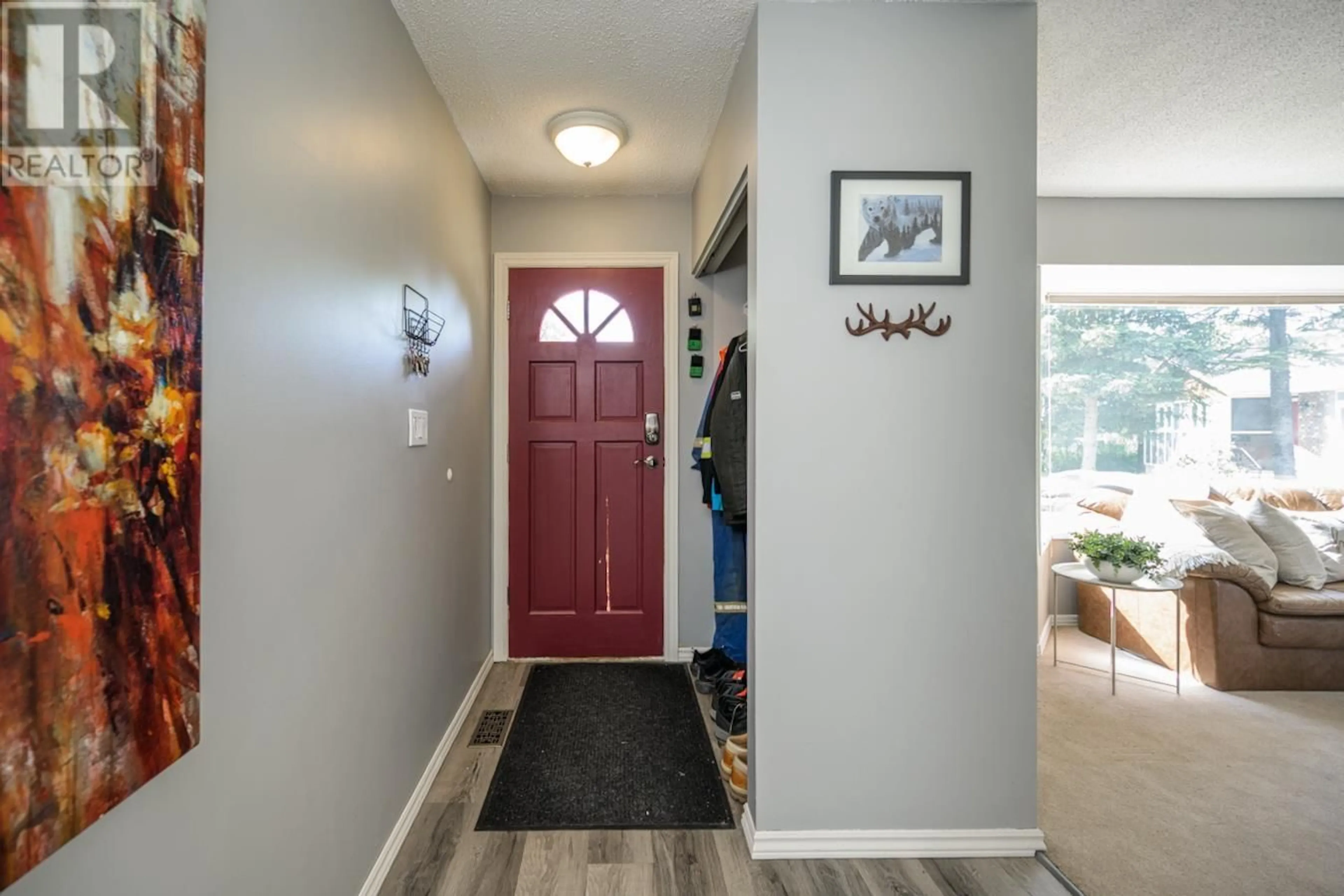 Indoor entryway for 2552 BYNG AVENUE, Prince George British Columbia V2N1E6