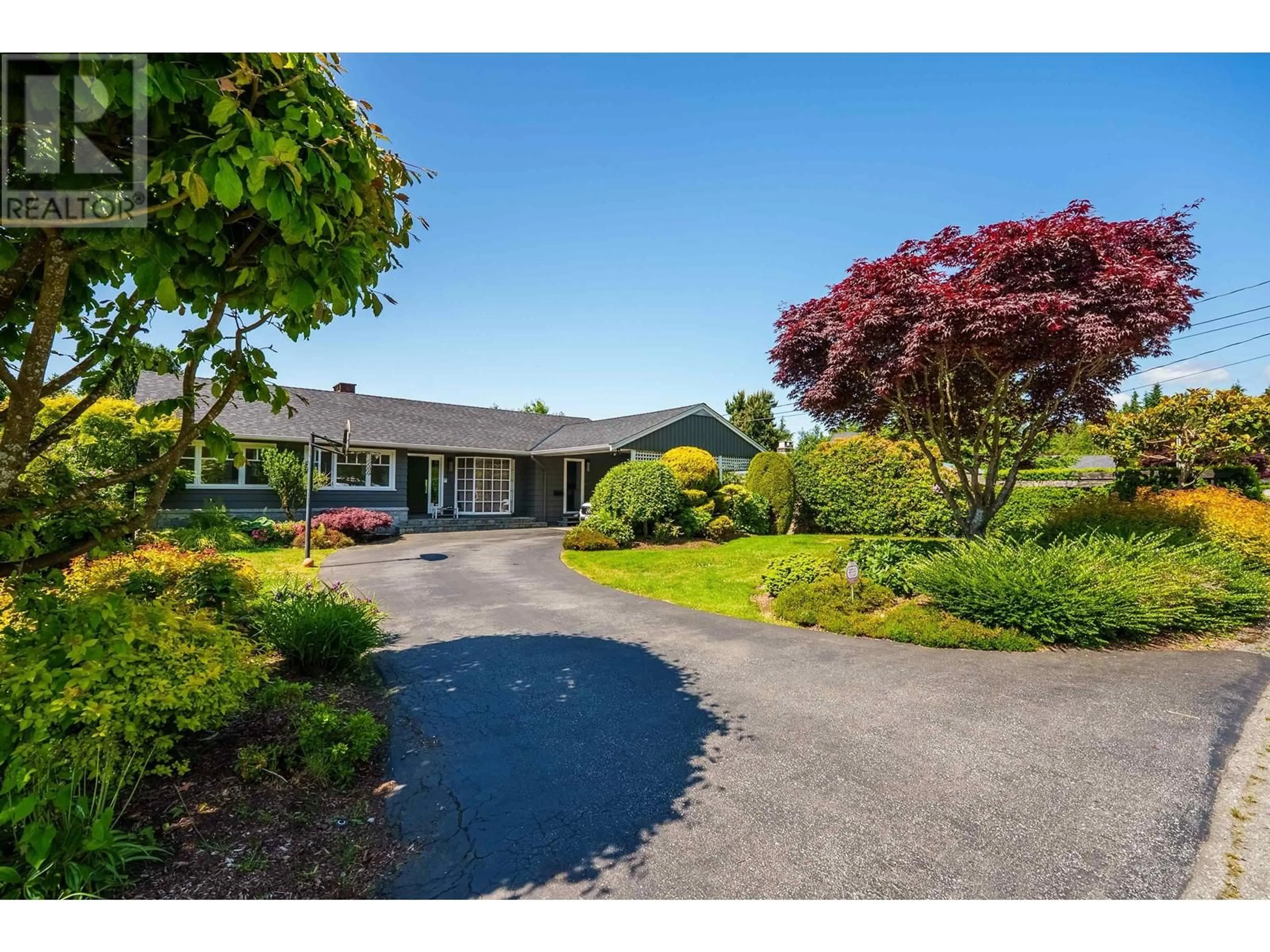 A pic from outside/outdoor area/front of a property/back of a property/a pic from drone, street for 501 SAVILLE CRESCENT, North Vancouver British Columbia V7N3A9