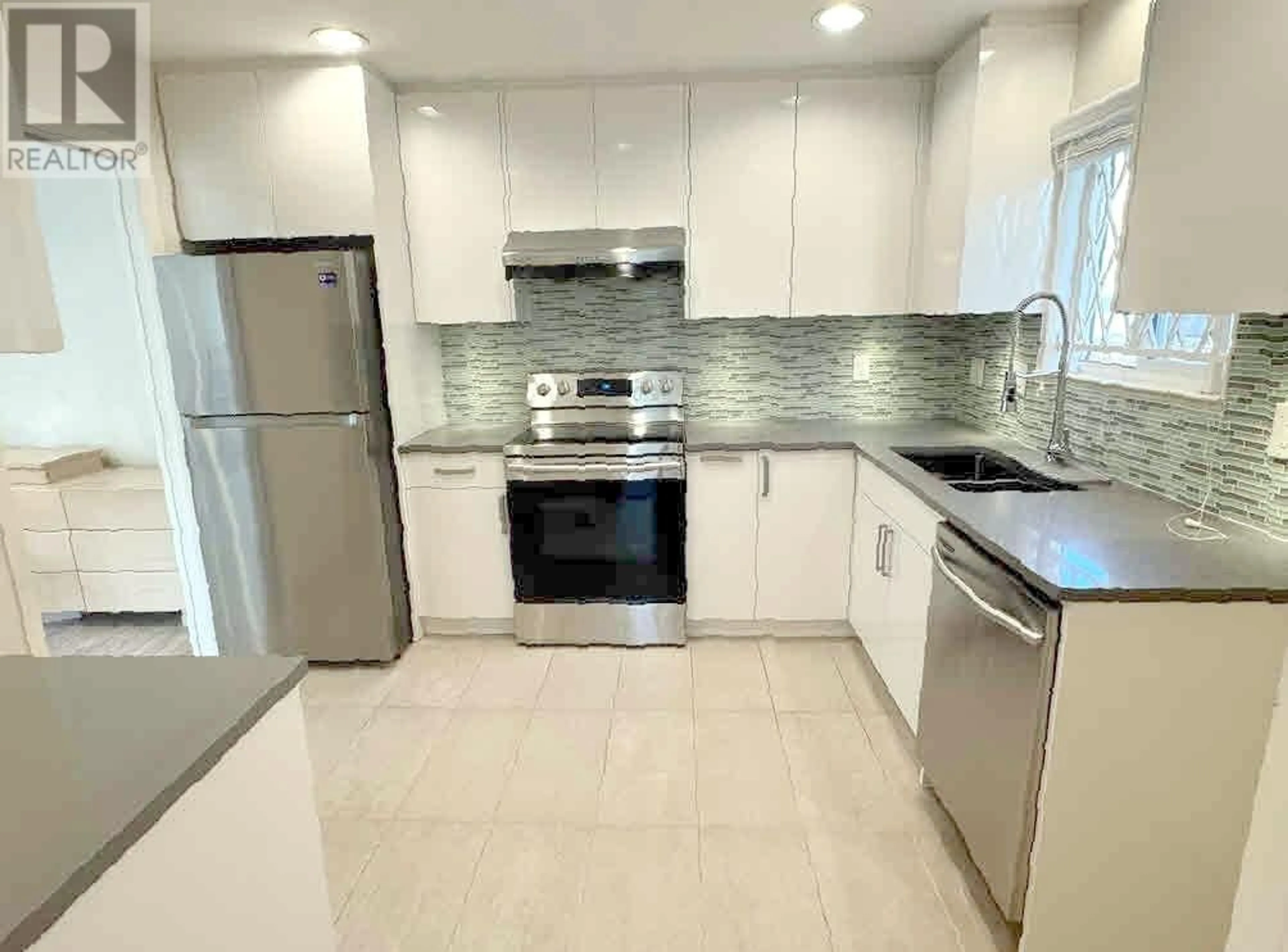 Unknown for 6248 BEATRICE STREET, Vancouver British Columbia V5P3R4