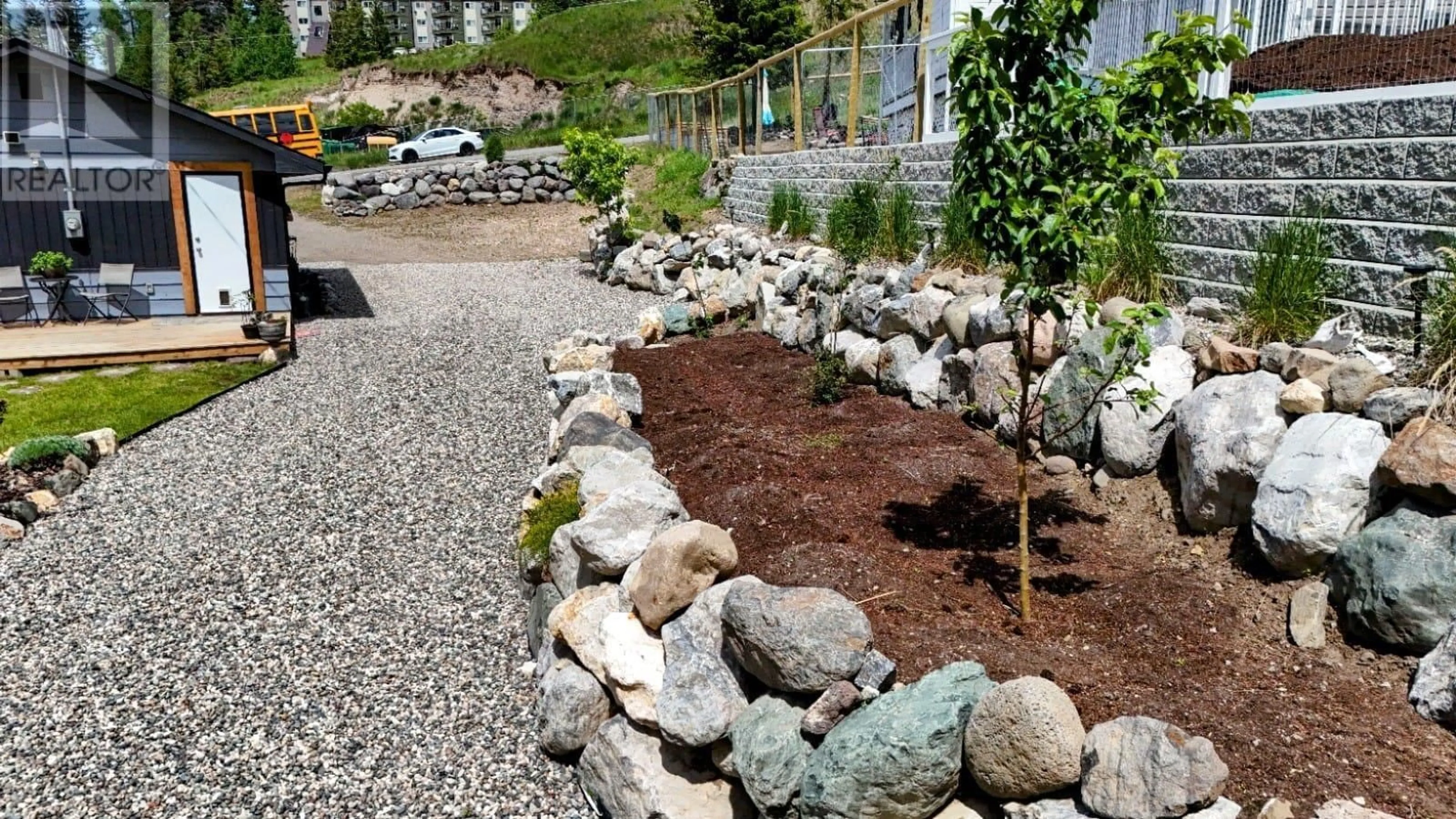 Patio, street for 909 PROCTOR STREET, Williams Lake British Columbia V2G2Y5