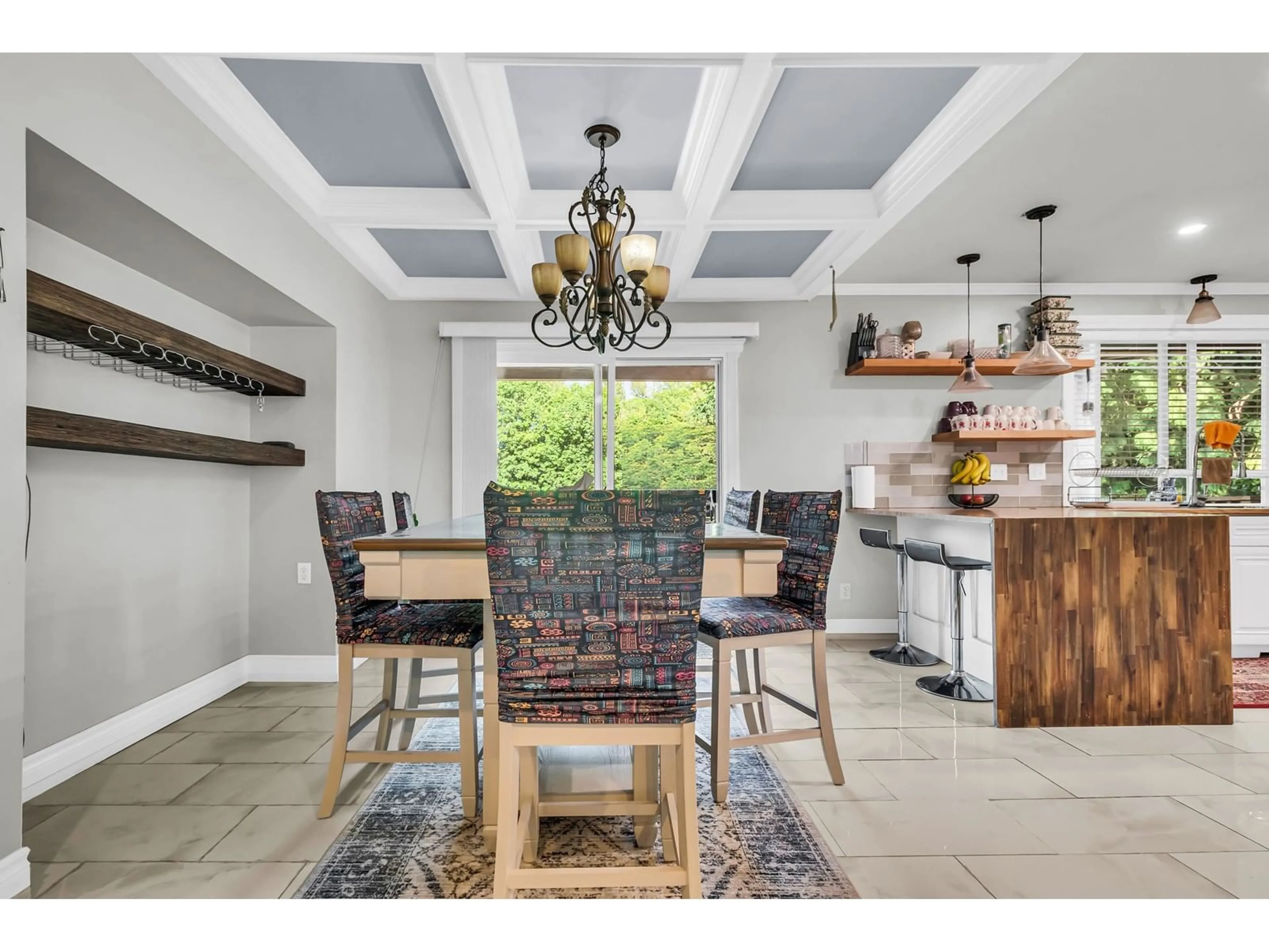 Open concept kitchen, ceramic/tile floor for 1876 DAHL, Abbotsford British Columbia V2S4B4