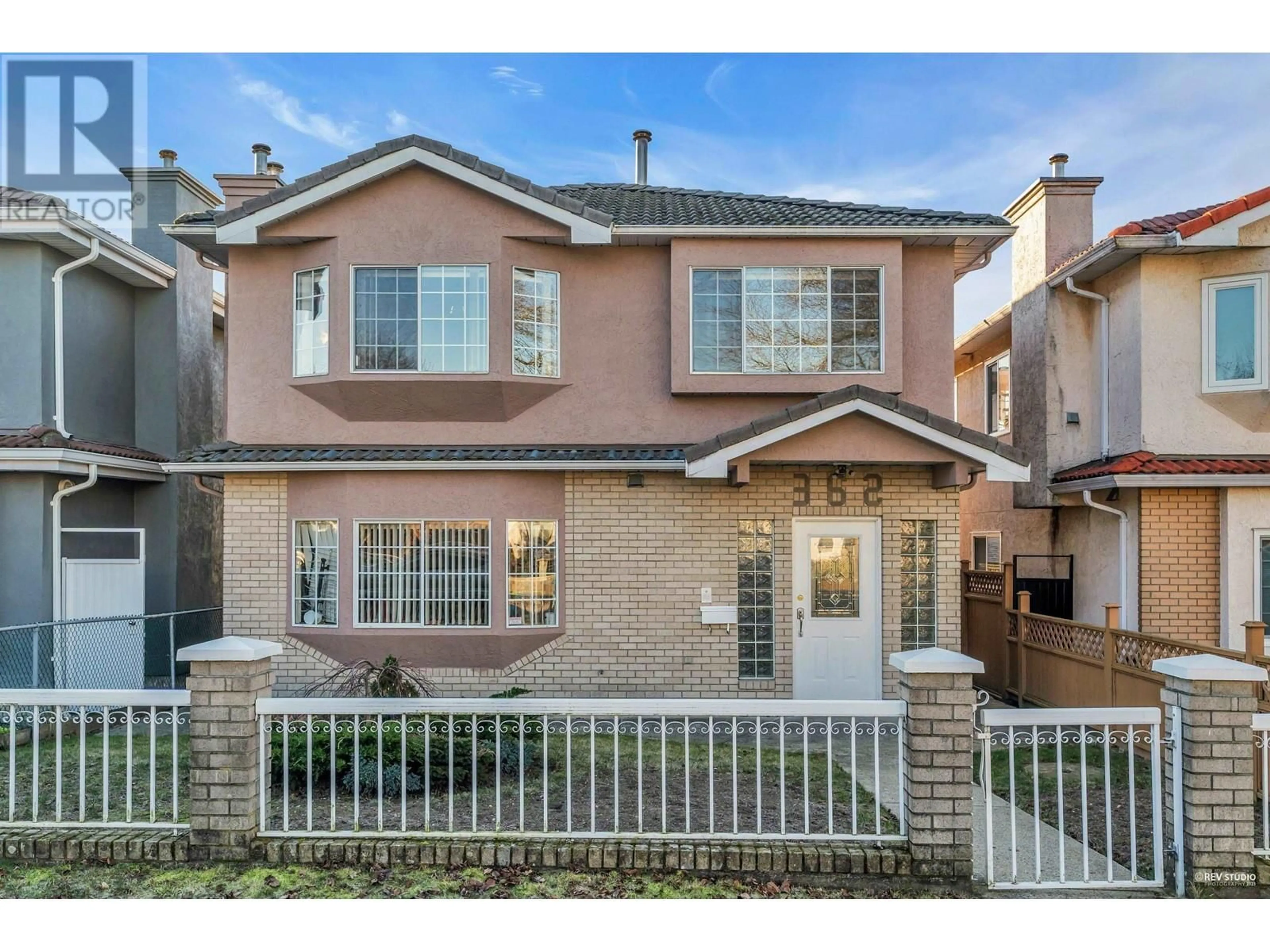 Home with brick exterior material, street for 362 56TH AVENUE, Vancouver British Columbia V5X1R3