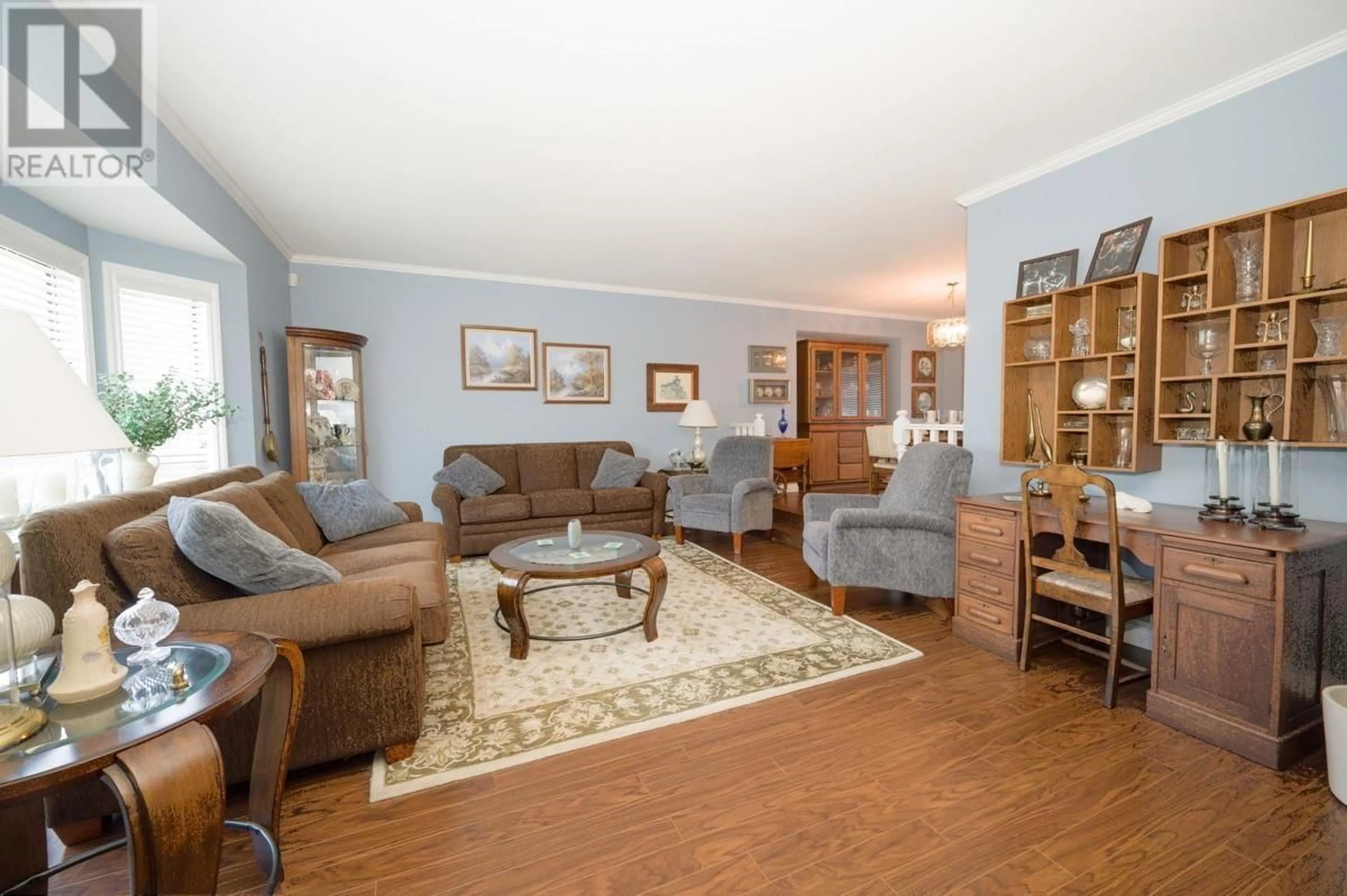 Living room with furniture, wood/laminate floor for 11676 MILLER STREET, Maple Ridge British Columbia V2X9M6