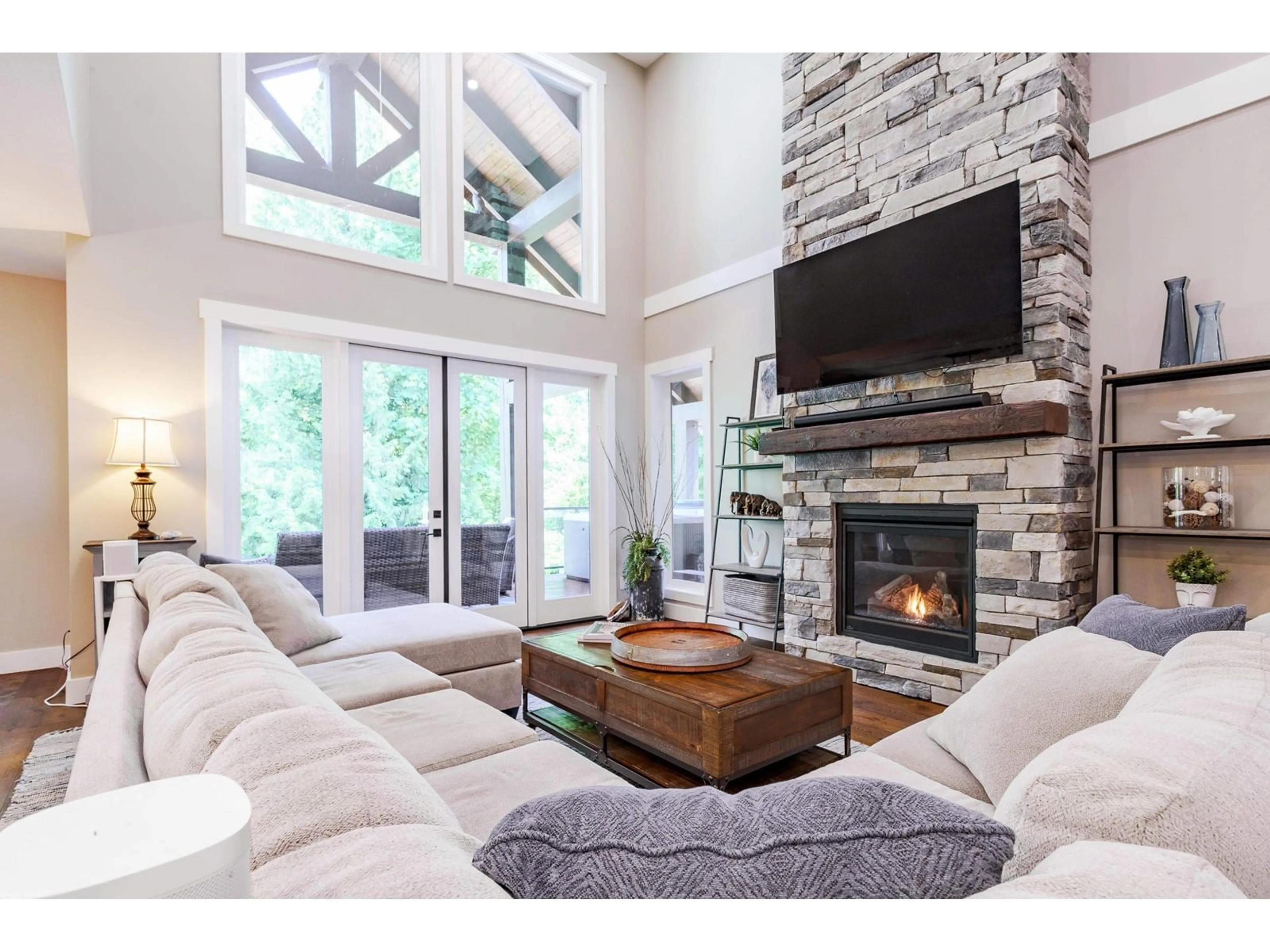 Living room with furniture, unknown for 48 - 14500 MORRIS VALLEY, Mission British Columbia V0M1A1