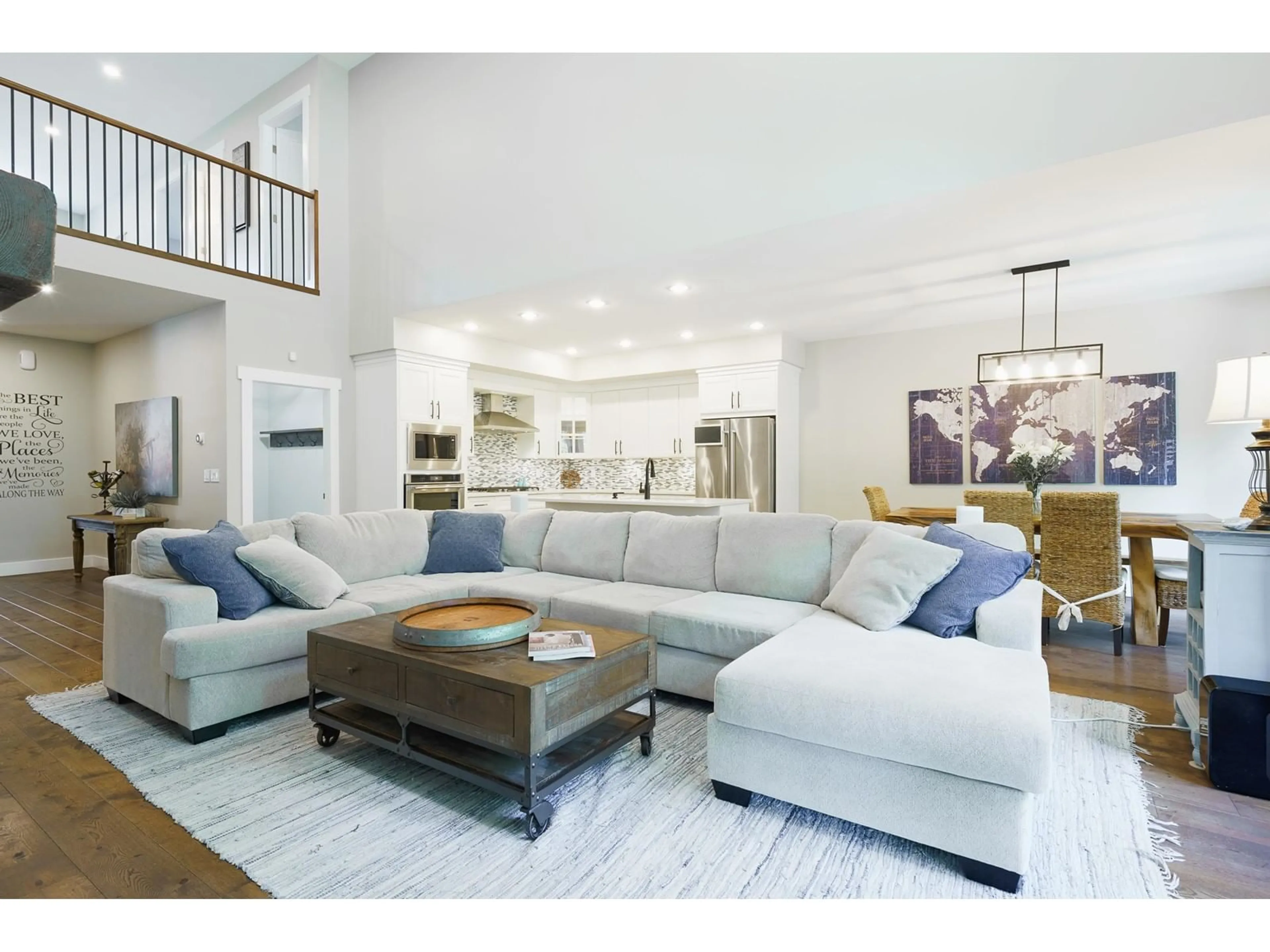 Living room with furniture, unknown for 48 - 14500 MORRIS VALLEY, Mission British Columbia V0M1A1