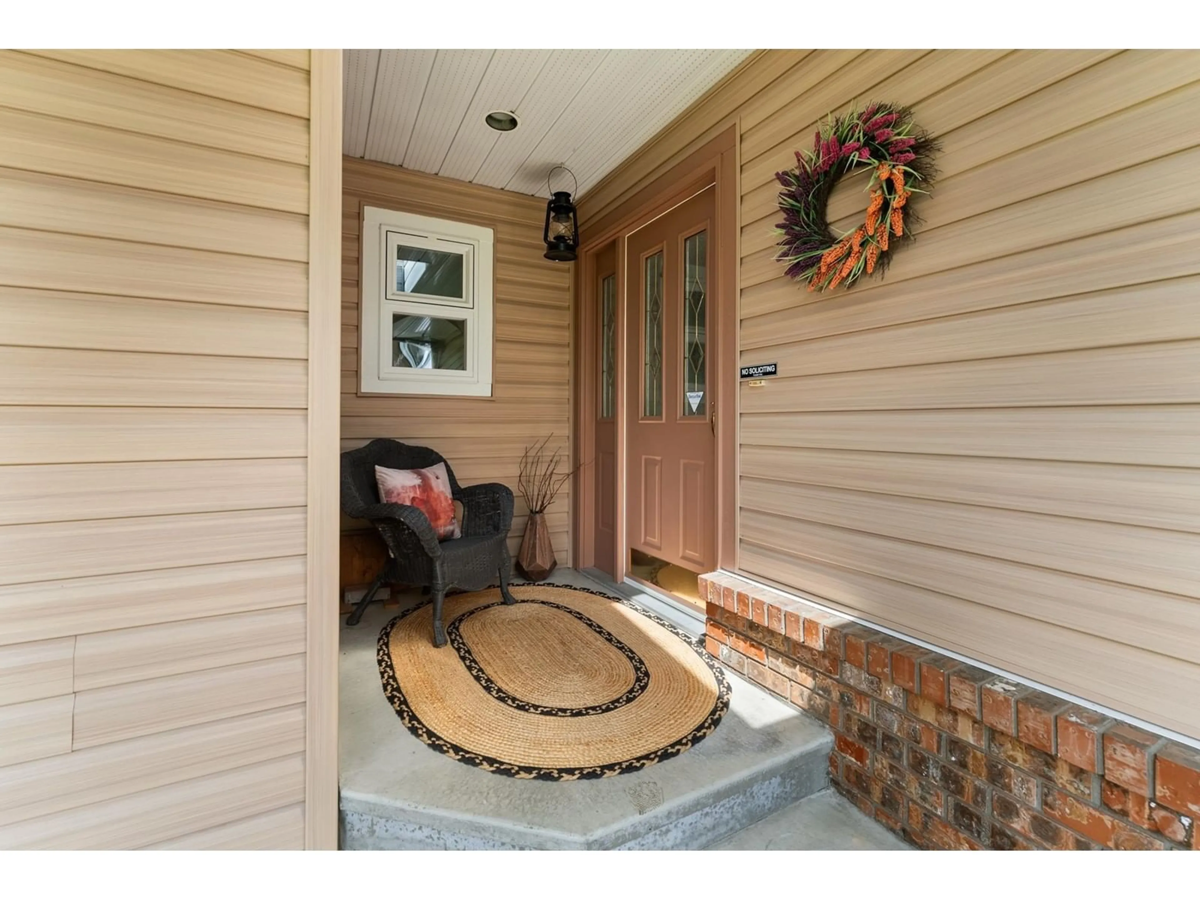 Indoor entryway for 6088 184A, Surrey British Columbia V3S7P7