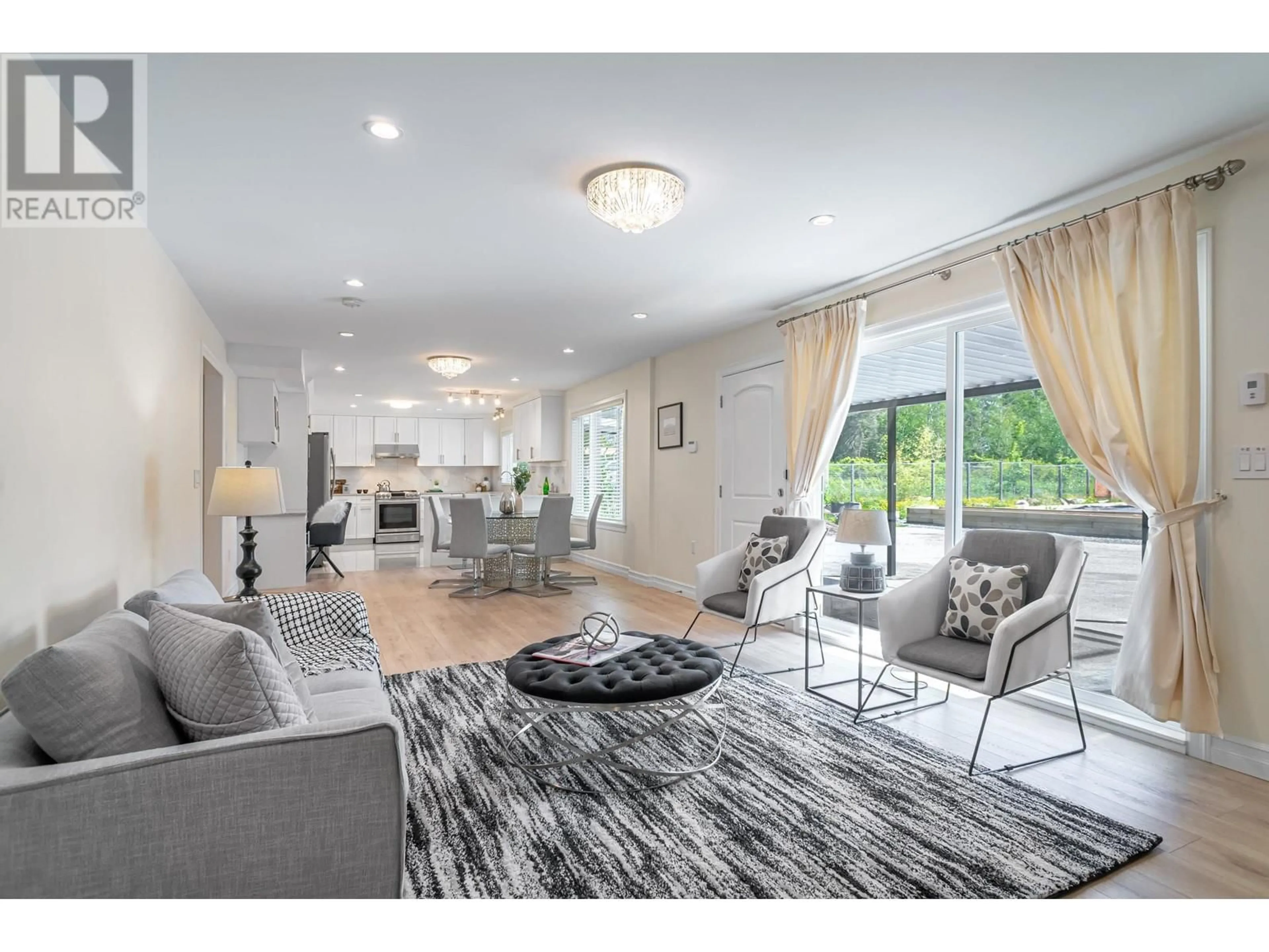 Living room with furniture, unknown for 10480 BLUNDELL ROAD, Richmond British Columbia V6Y1L1