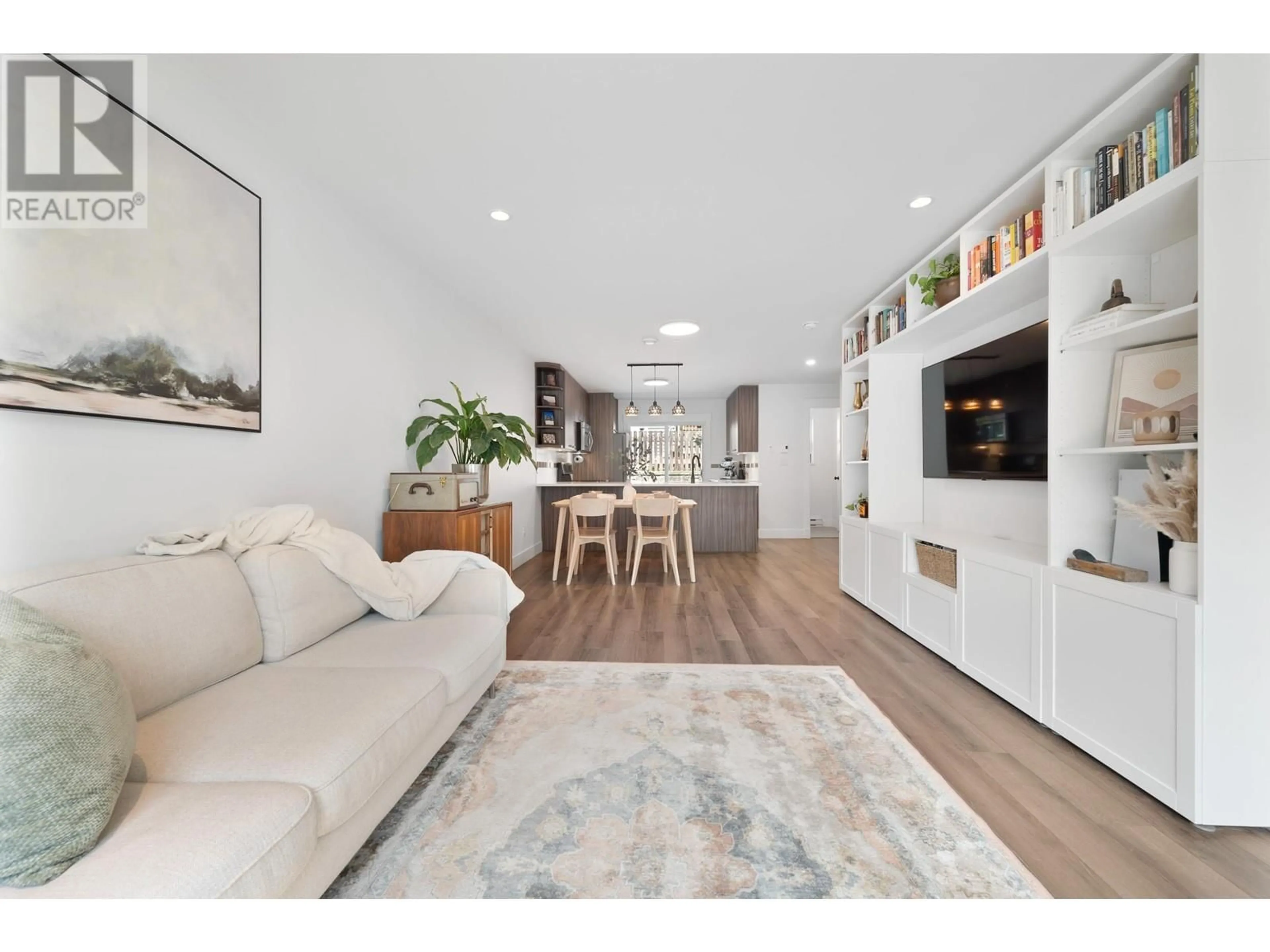 Living room with furniture, wood/laminate floor for 45 - 23651 132 AVENUE, Maple Ridge British Columbia V4R0E9