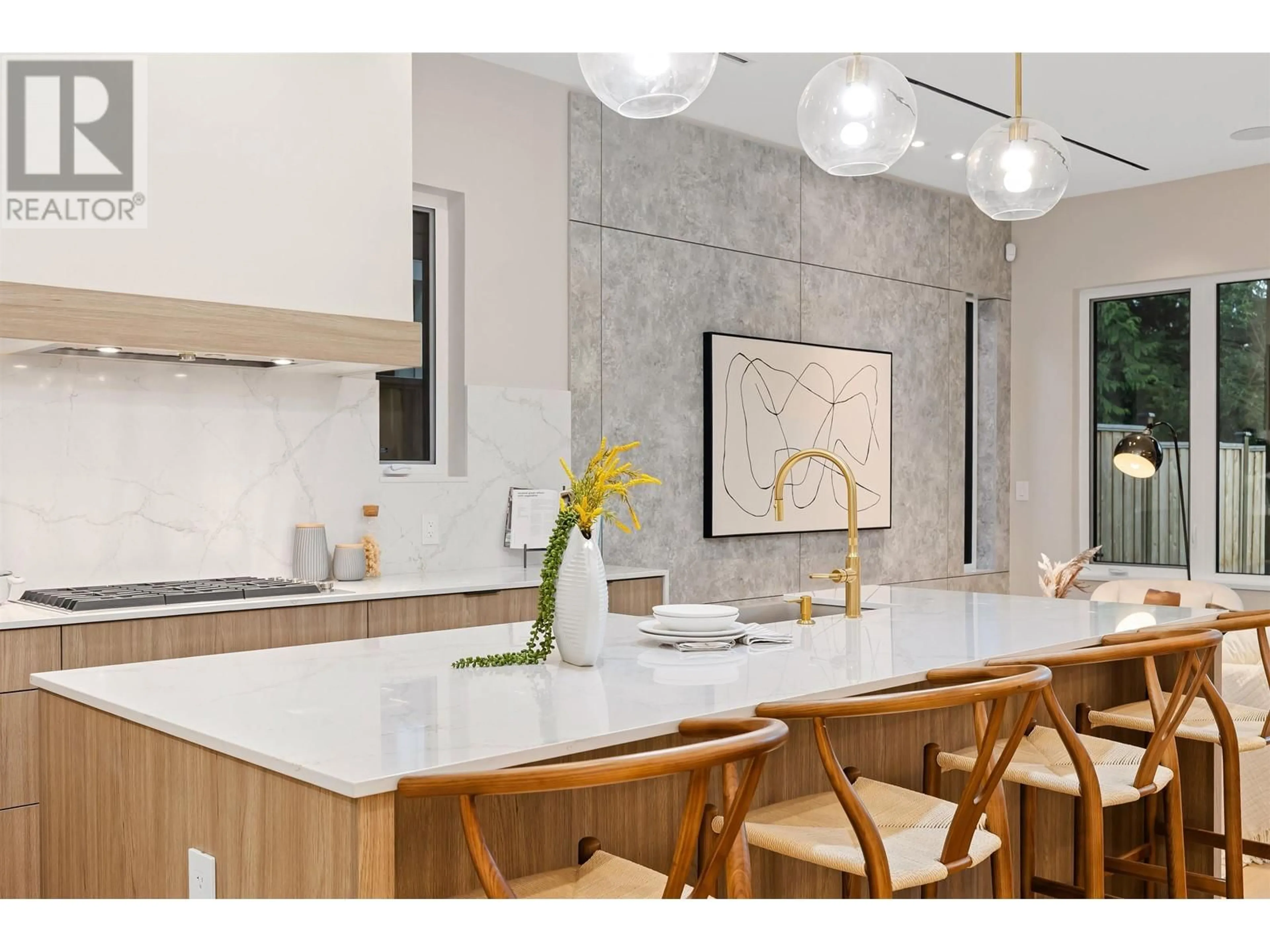 Contemporary kitchen, ceramic/tile floor for 1033 CANYON BOULEVARD, North Vancouver British Columbia V7R2K3