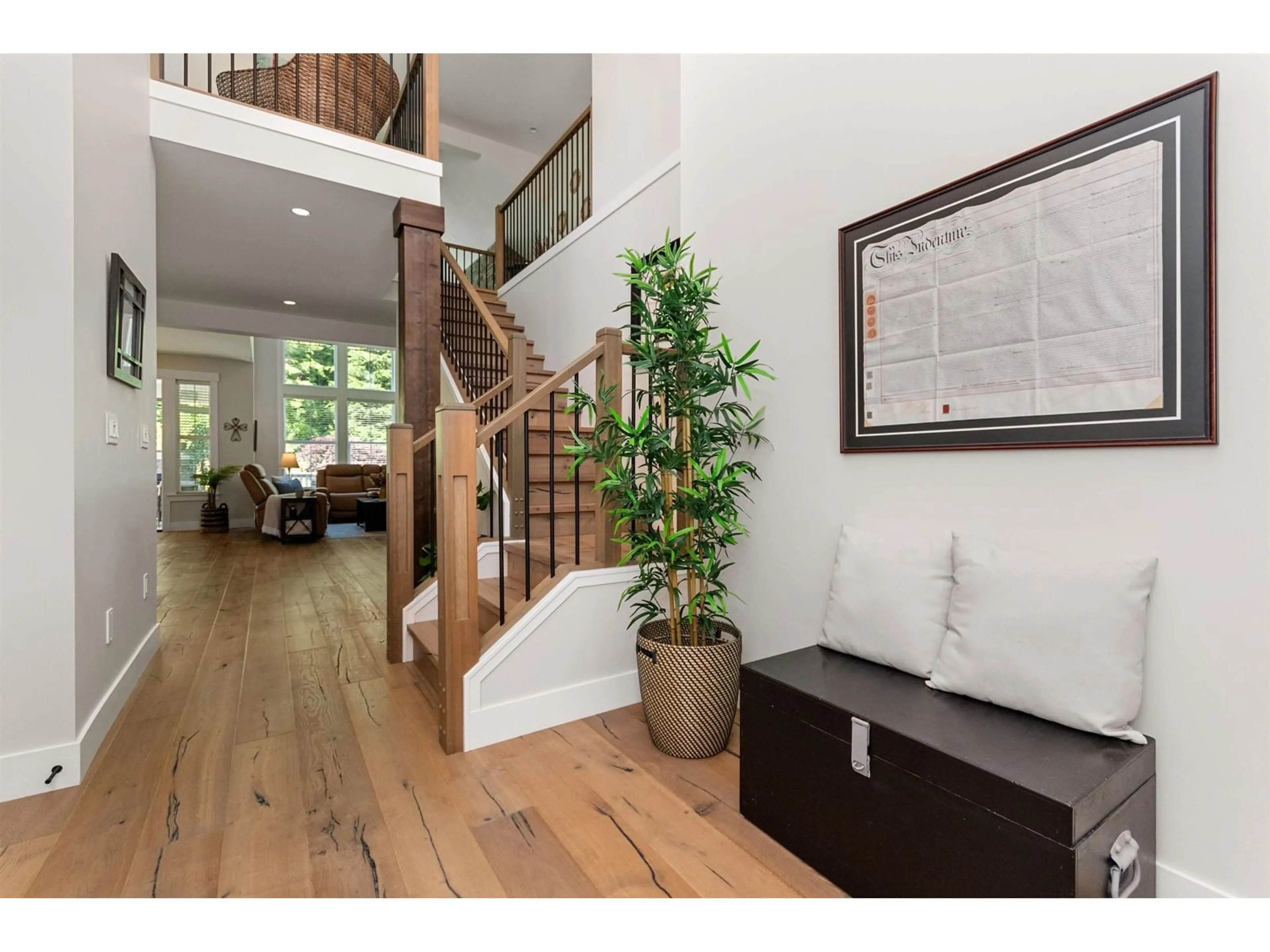 Indoor entryway for 43419 OLD ORCHARD LANE, Cultus Lake British Columbia V2R0Z4