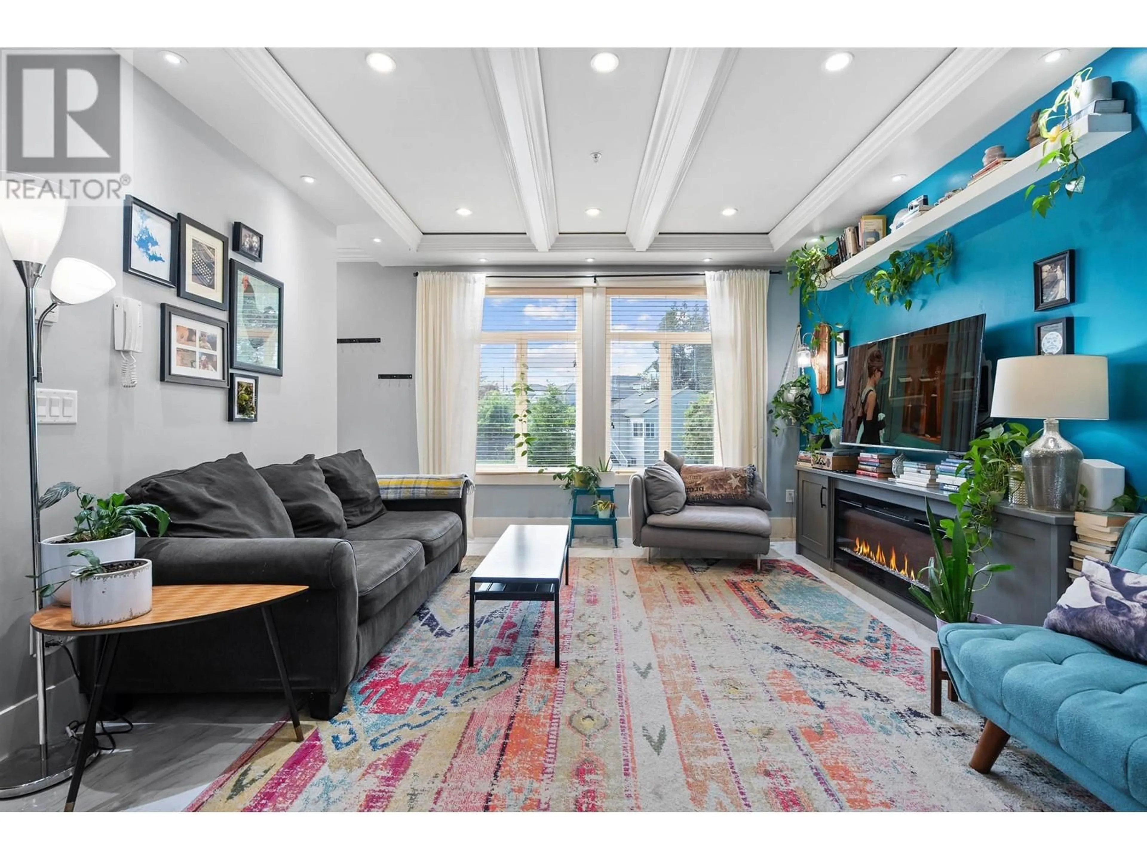 Living room with furniture, unknown for 4672 CLARENDON STREET, Vancouver British Columbia V5R3J1