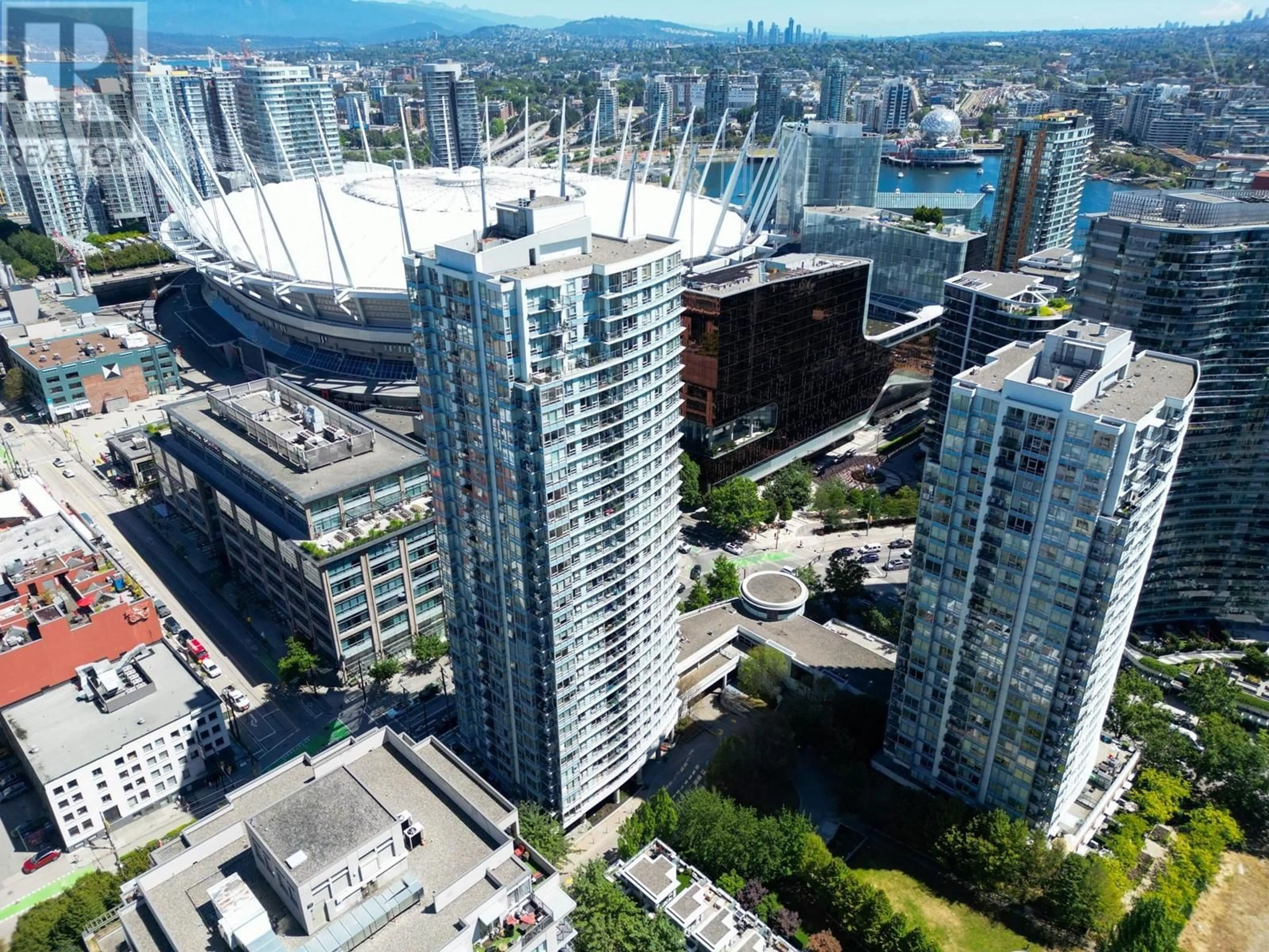 A pic from outside/outdoor area/front of a property/back of a property/a pic from drone, city buildings view from balcony for 3705 - 928 BEATTY STREET, Vancouver British Columbia V6Z3G6