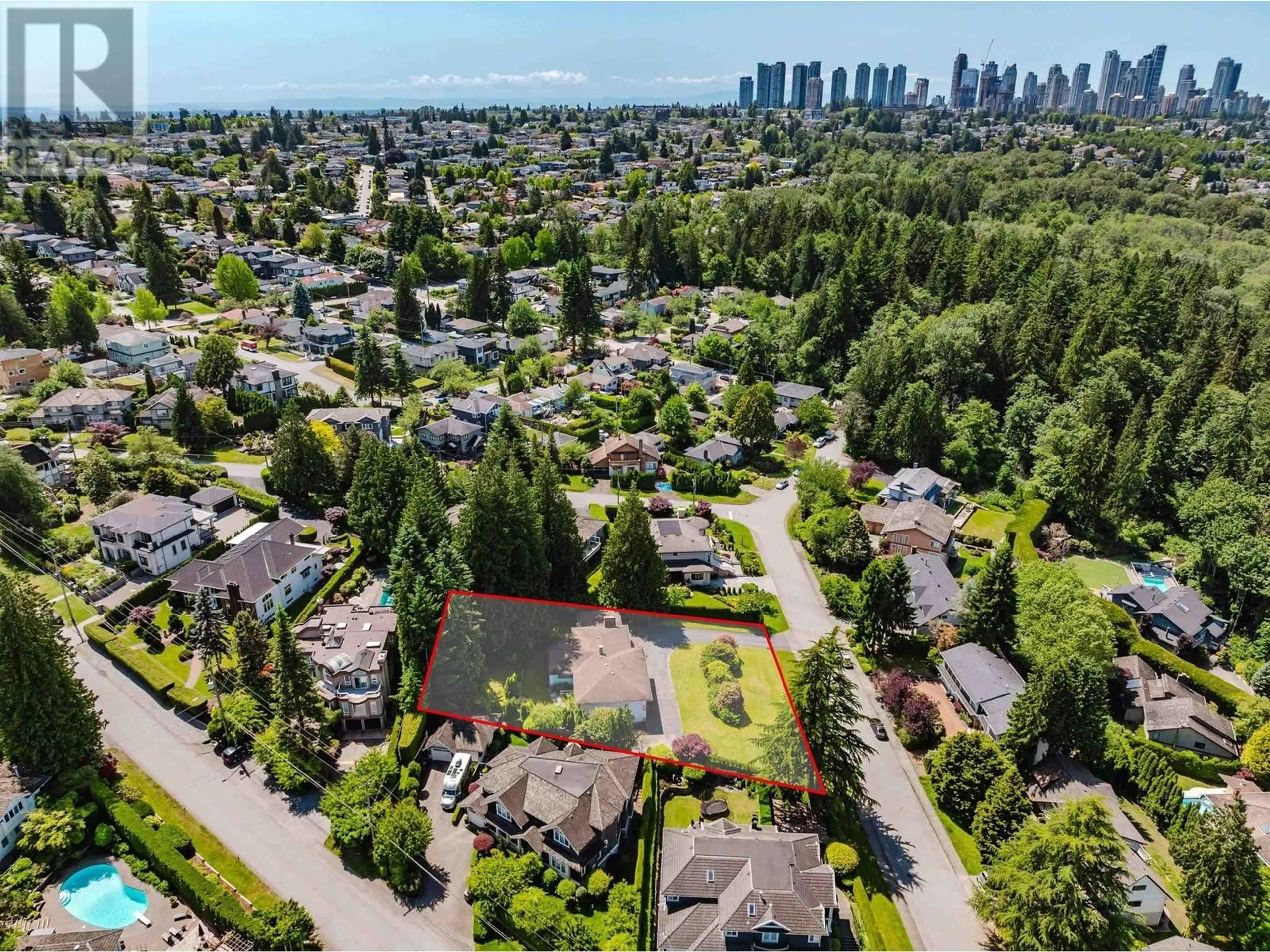 A pic from outside/outdoor area/front of a property/back of a property/a pic from drone, street for 6666 HASZARD STREET, Burnaby British Columbia V5E1X6