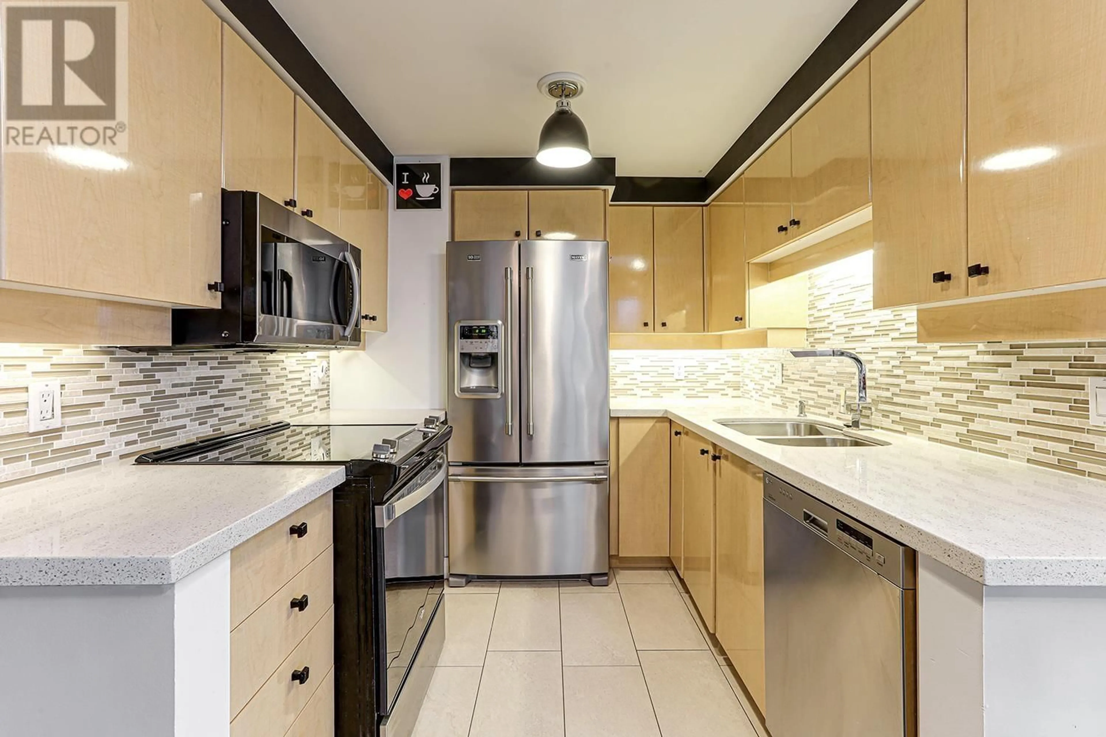 Standard kitchen, ceramic/tile floor for 3502 - 1009 EXPO BOULEVARD, Vancouver British Columbia V6Z2V9