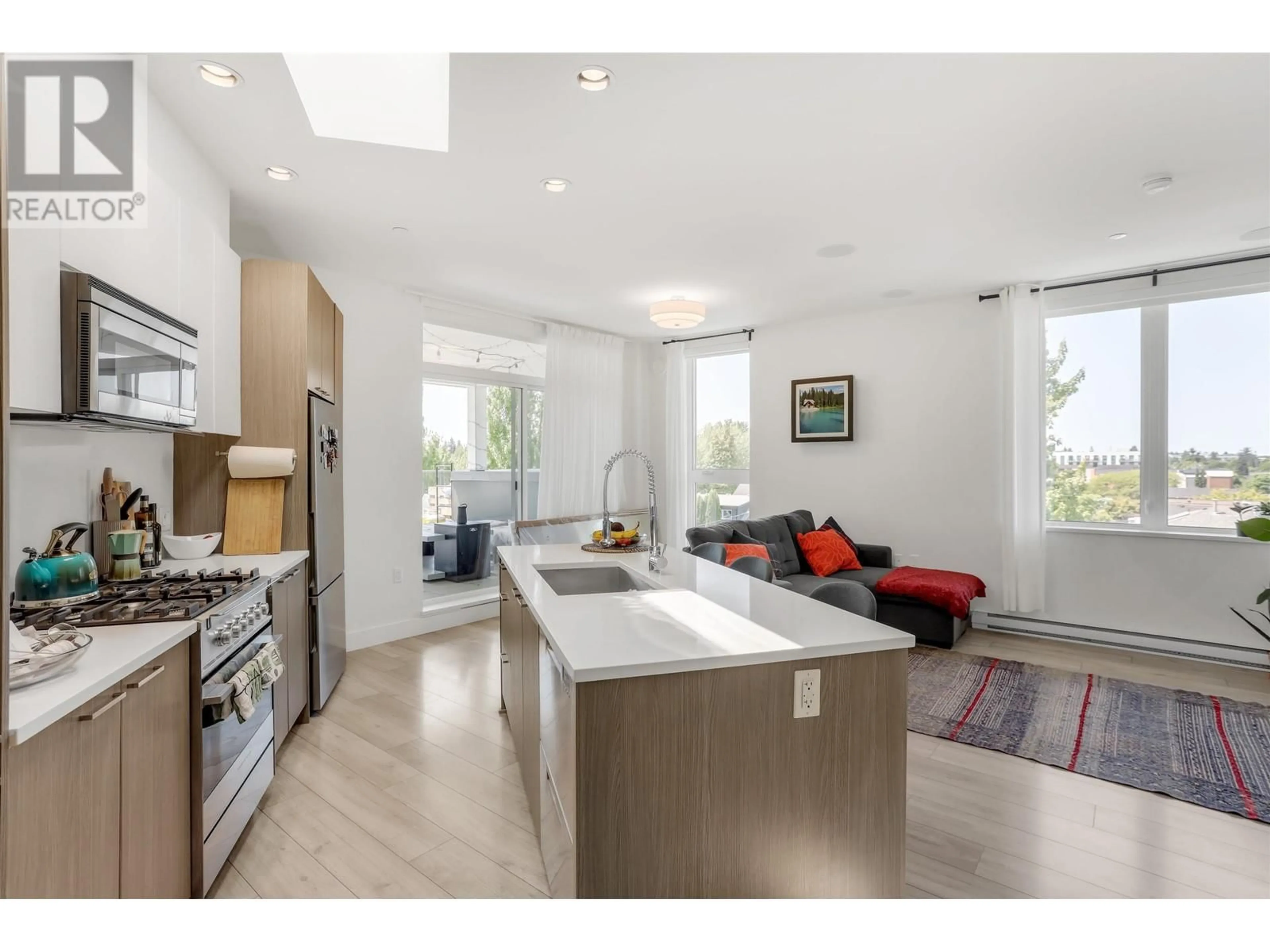 Open concept kitchen, unknown for PH2 - 3420 ST. CATHERINES STREET, Vancouver British Columbia V5V4K8