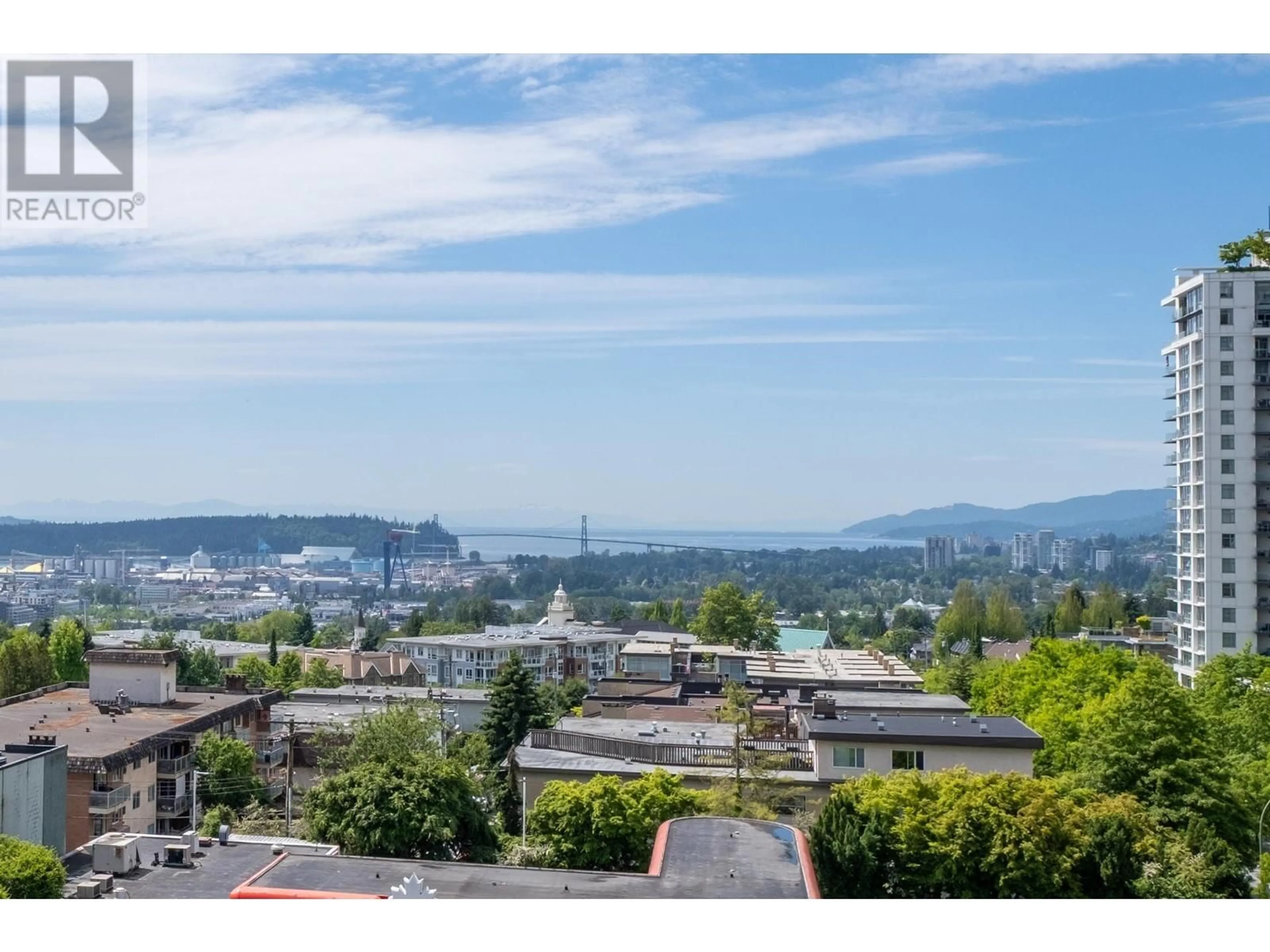 Blurry image for 604 - 111 13TH STREET, North Vancouver British Columbia V7L0C7