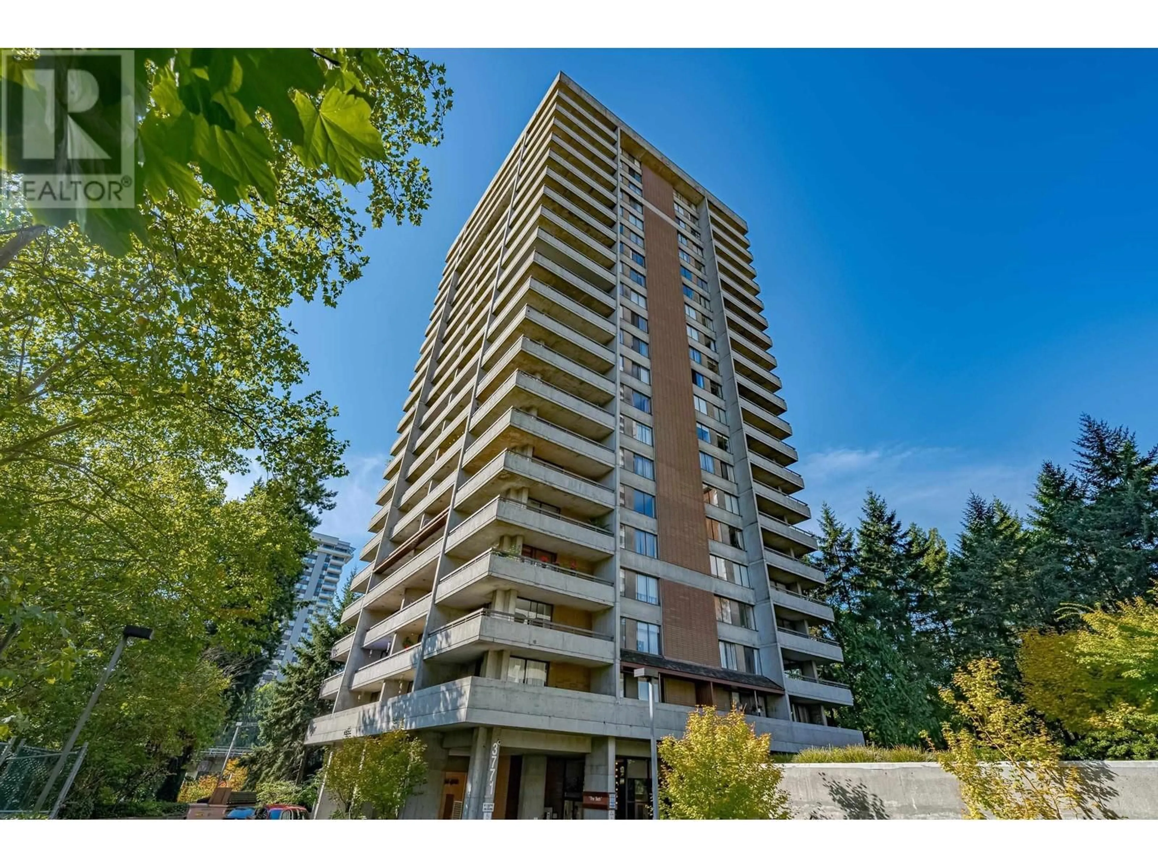 A pic from outside/outdoor area/front of a property/back of a property/a pic from drone, building for 1006 - 3771 BARTLETT COURT, Burnaby British Columbia V3J7G8