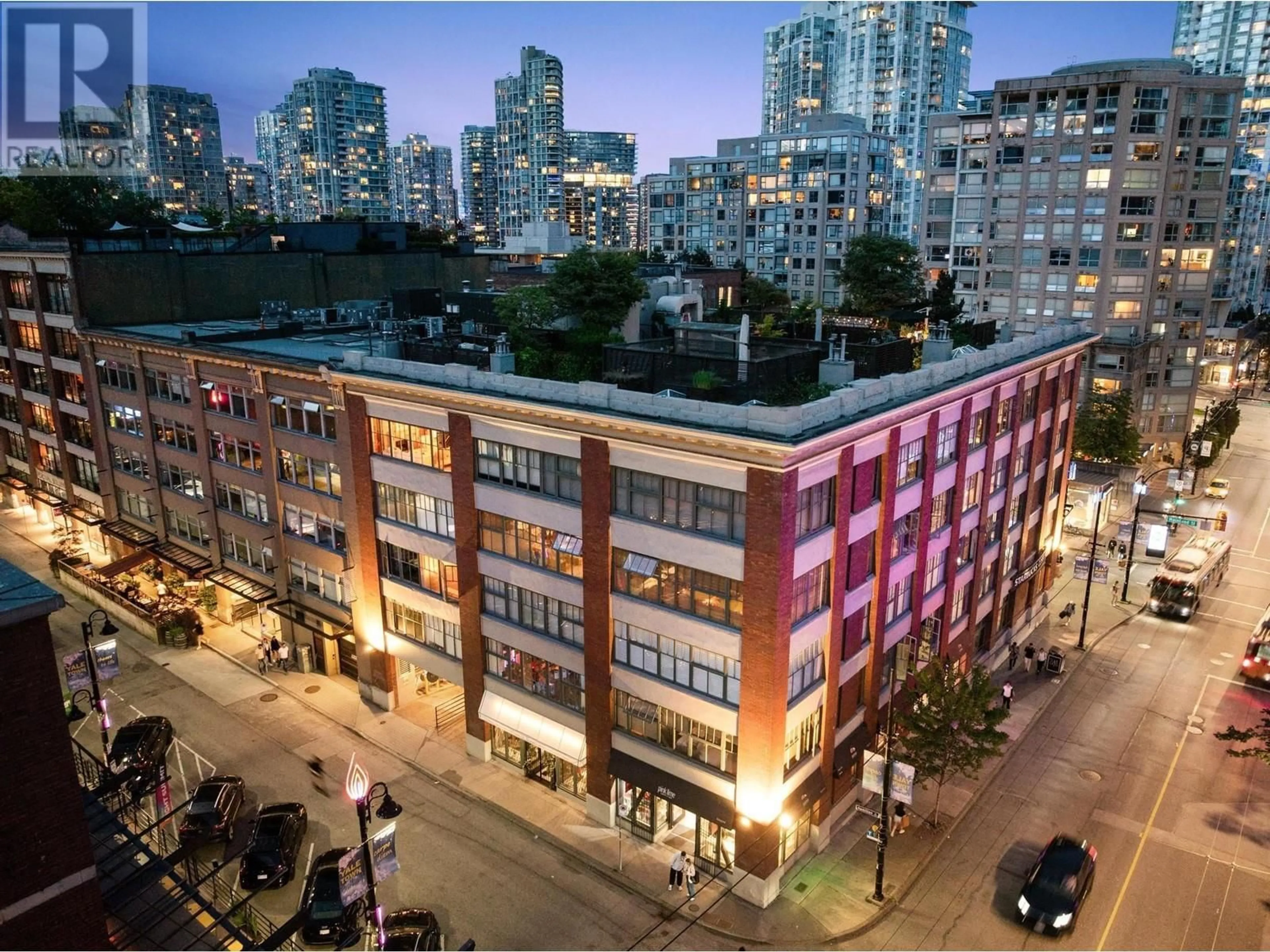 A pic from outside/outdoor area/front of a property/back of a property/a pic from drone, city buildings view from balcony for 410 - 1178 HAMILTON STREET, Vancouver British Columbia V6B2S2
