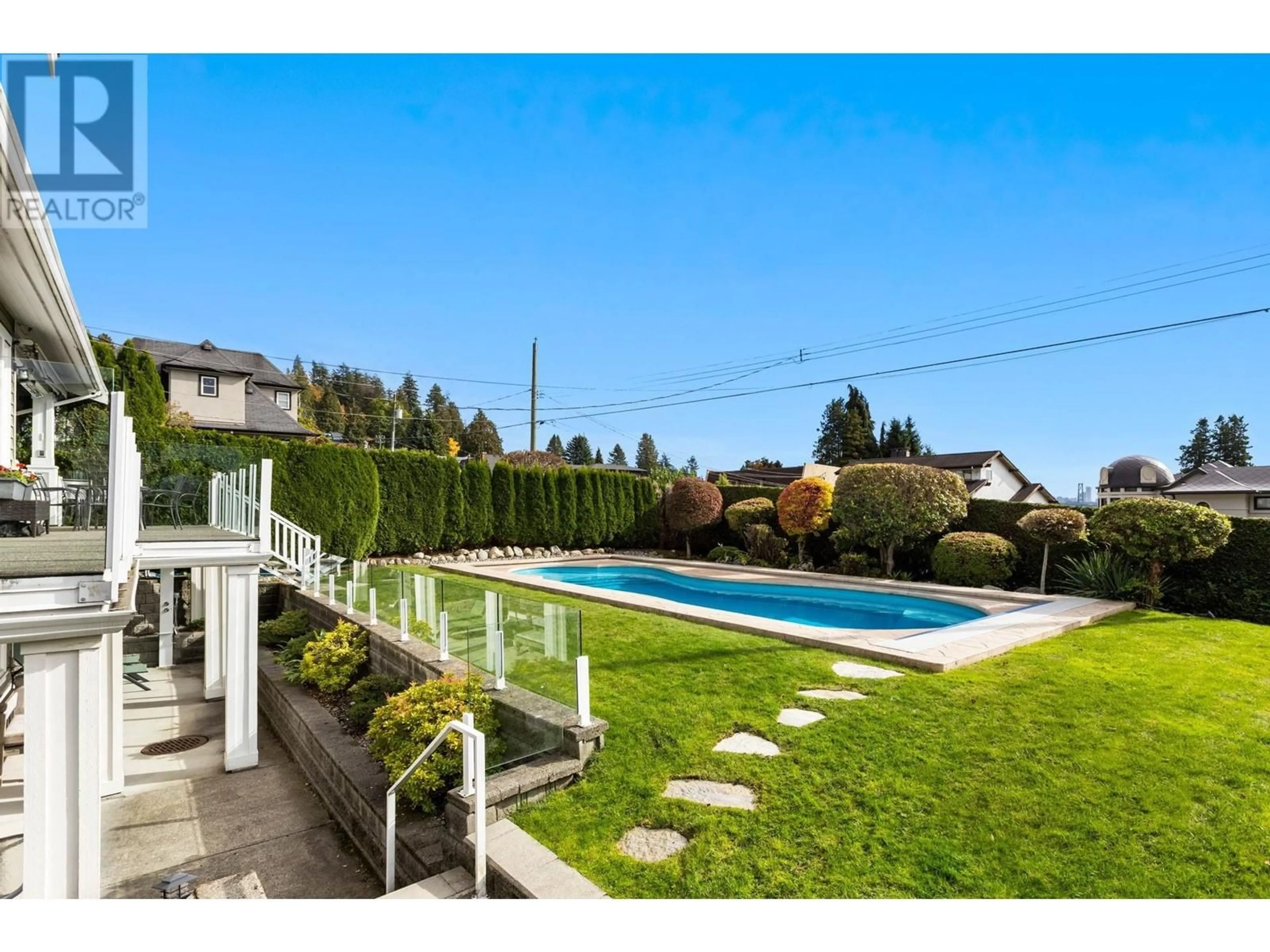 Pool for 1197 FULTON AVENUE, West Vancouver British Columbia V7T1N4