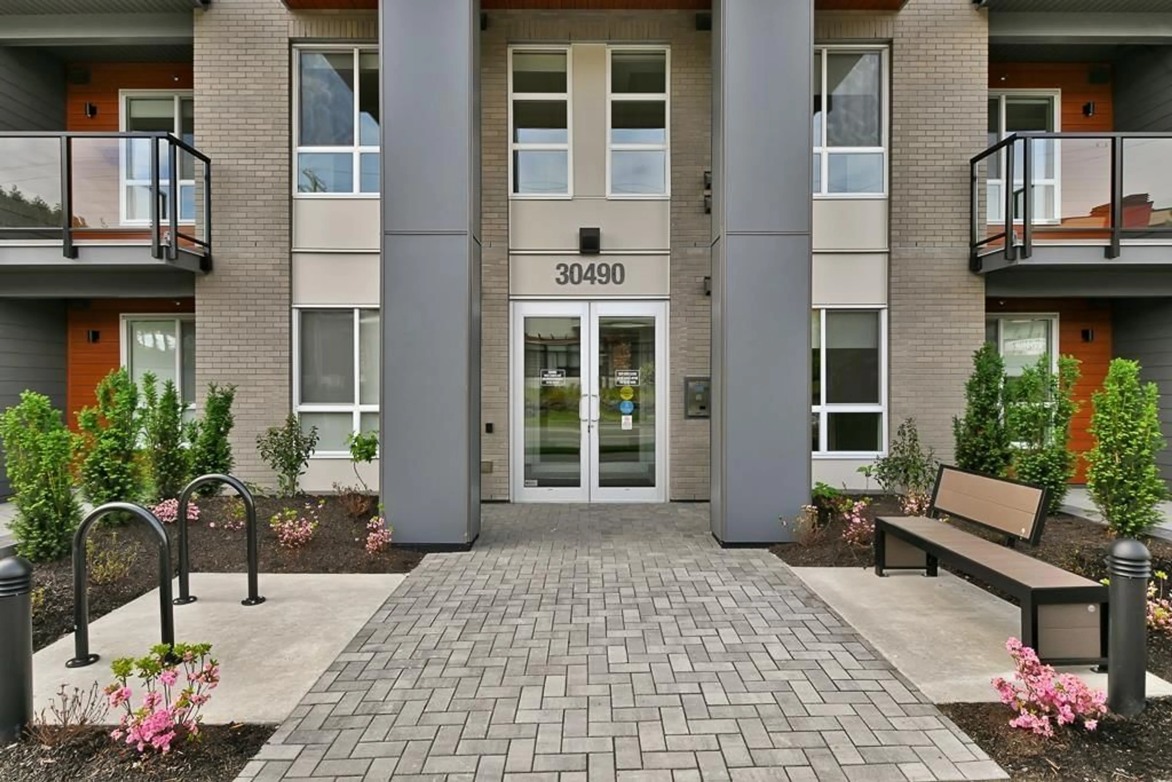 Unknown for 308 - 30490 CARDINAL, Abbotsford British Columbia V2T0C5