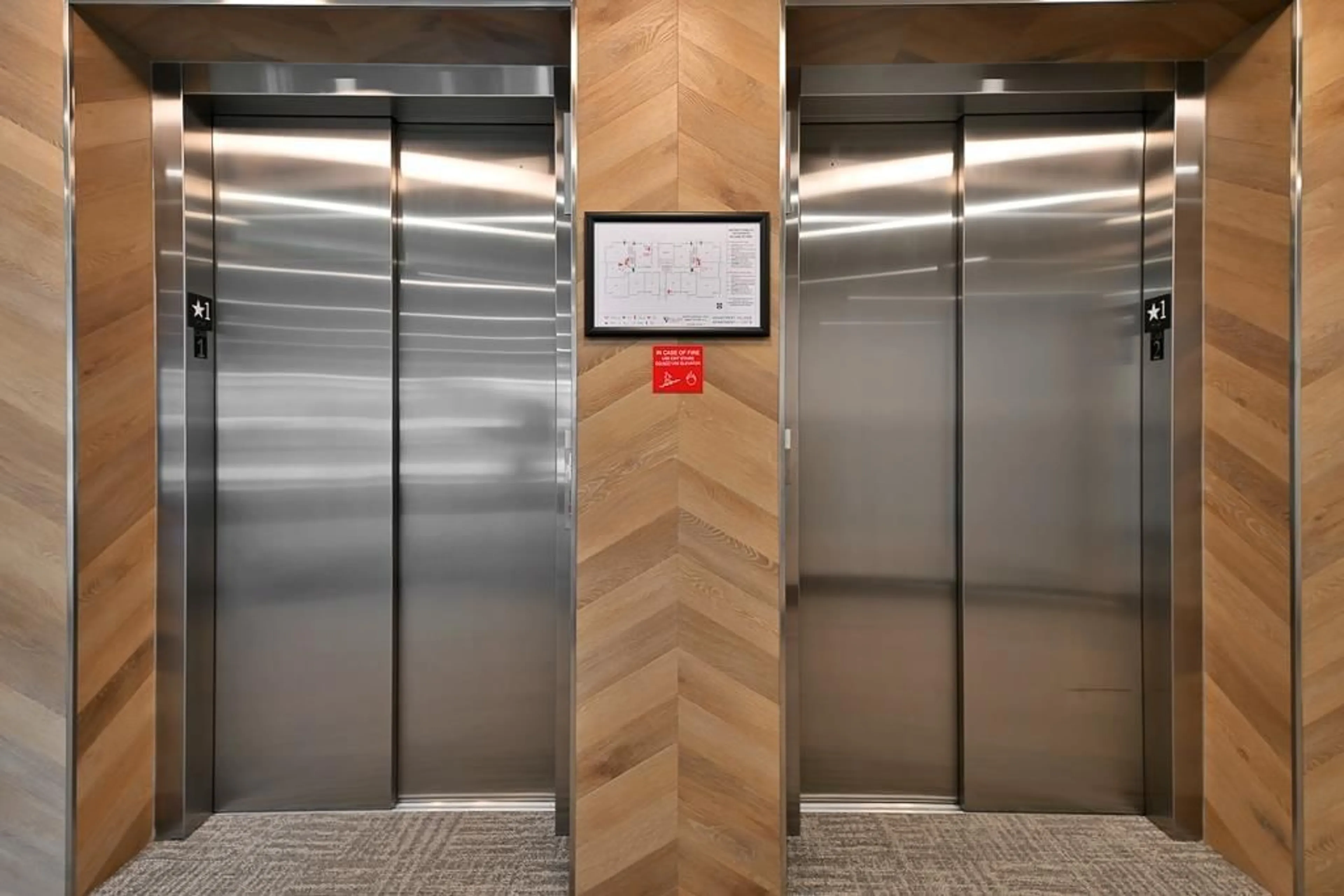 Indoor foyer for 308 - 30490 CARDINAL, Abbotsford British Columbia V2T0C5