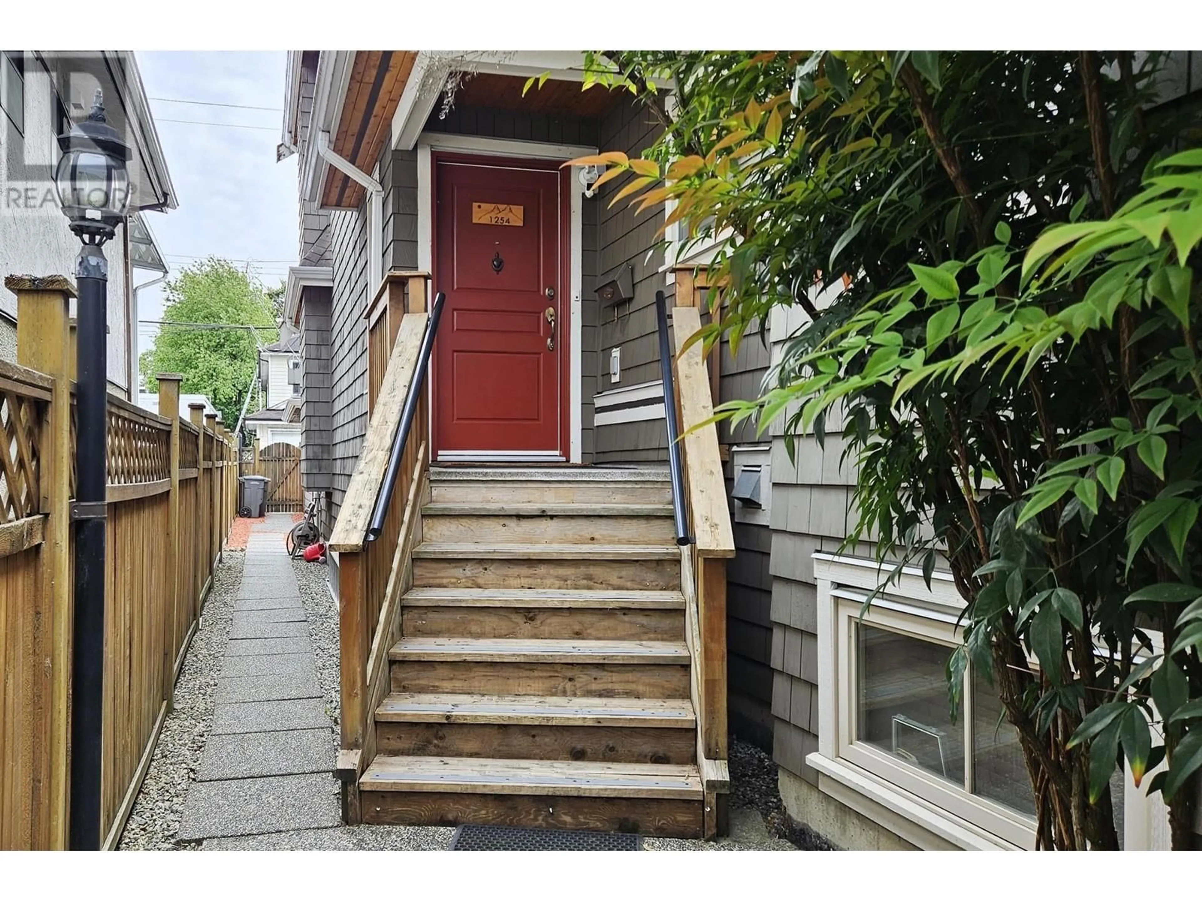Unknown for 1254 11TH AVENUE, Vancouver British Columbia V5T2G3