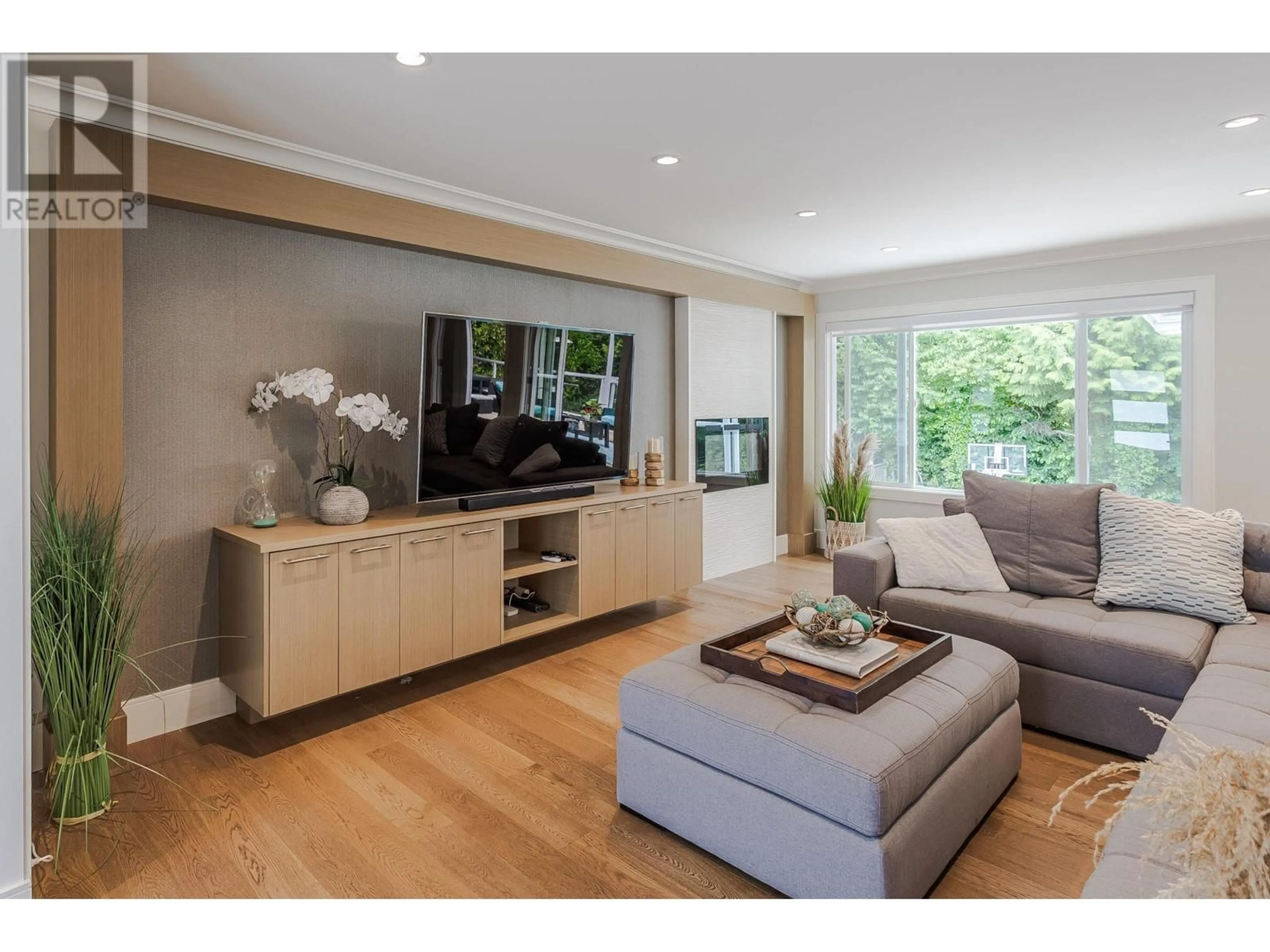 Home theater for 1507 MARINE CRESCENT, Coquitlam British Columbia V3J5X4