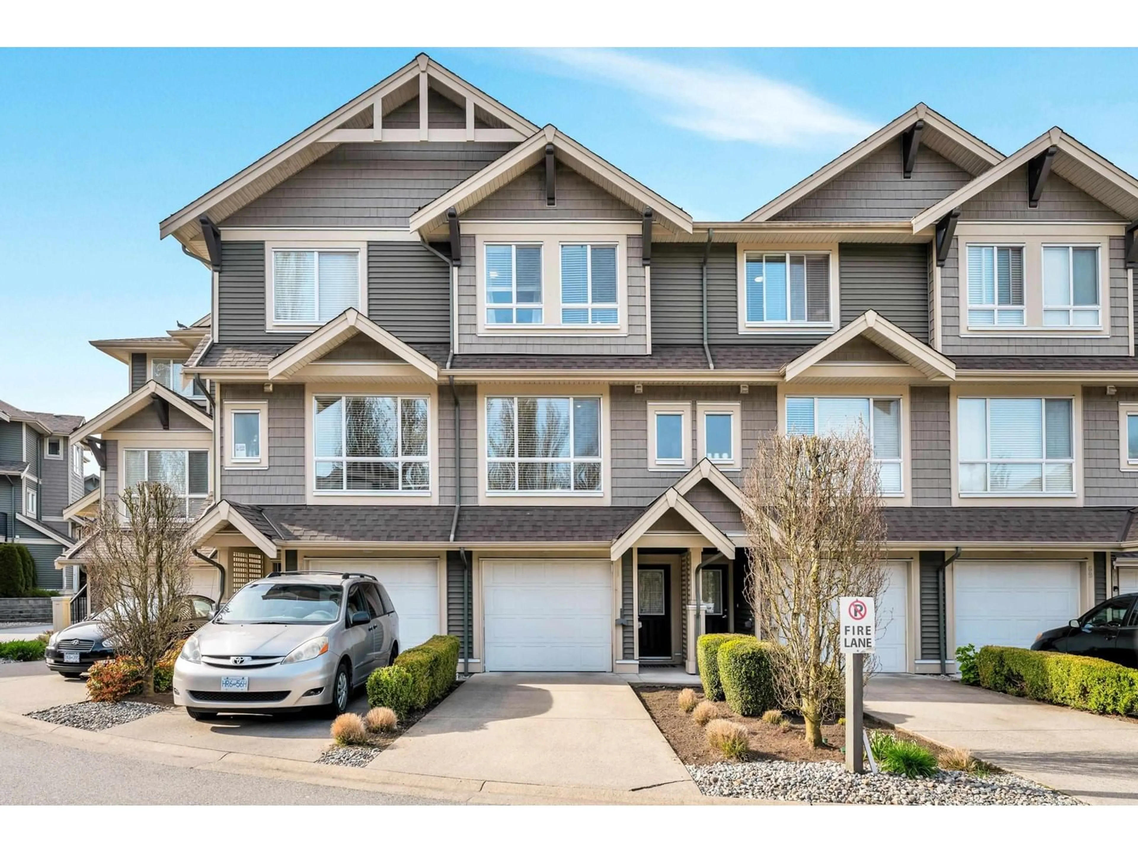 Home with vinyl exterior material, street for 71 - 7848 170, Surrey British Columbia V4N6M4